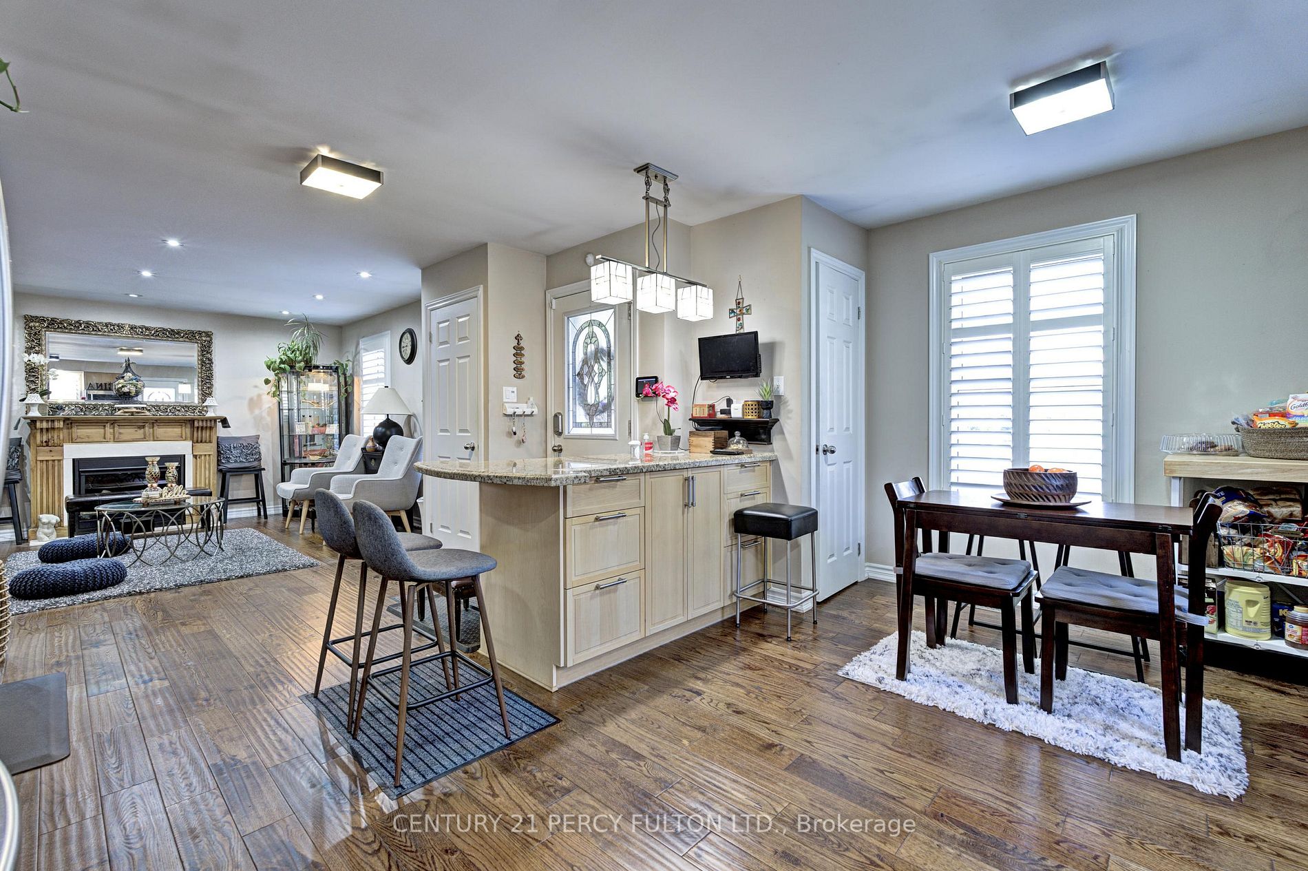 49 Rutherford Rd N