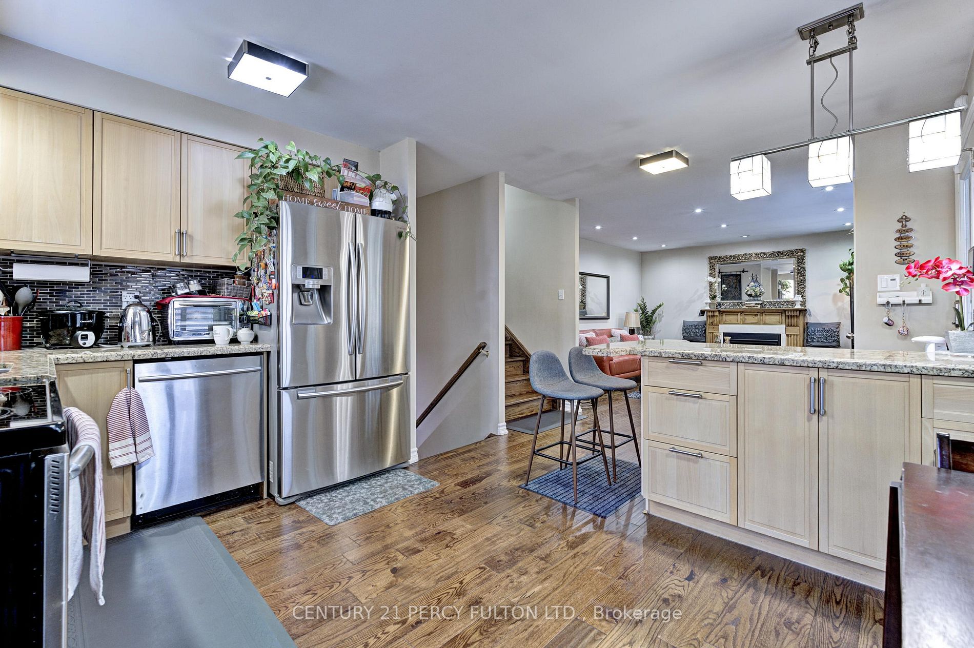 49 Rutherford Rd N