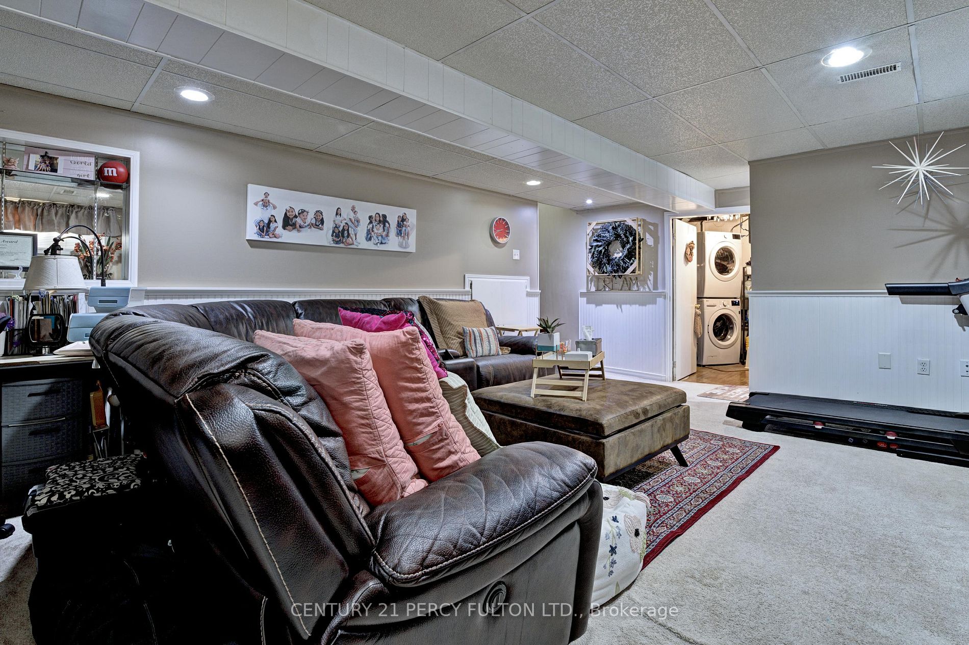49 Rutherford Rd N