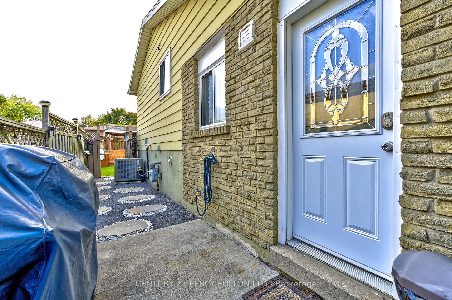 49 Rutherford Rd N