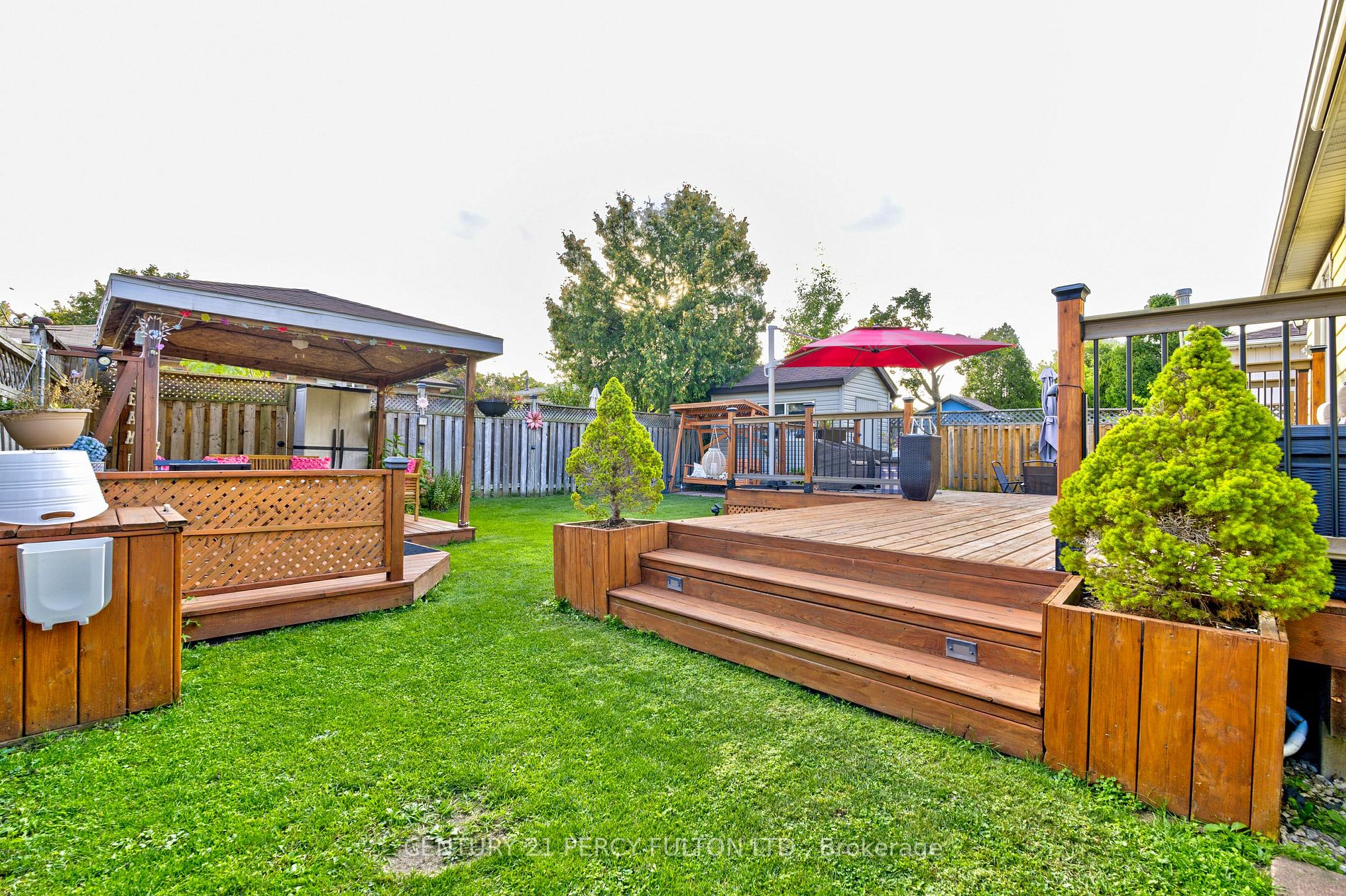 49 Rutherford Rd N