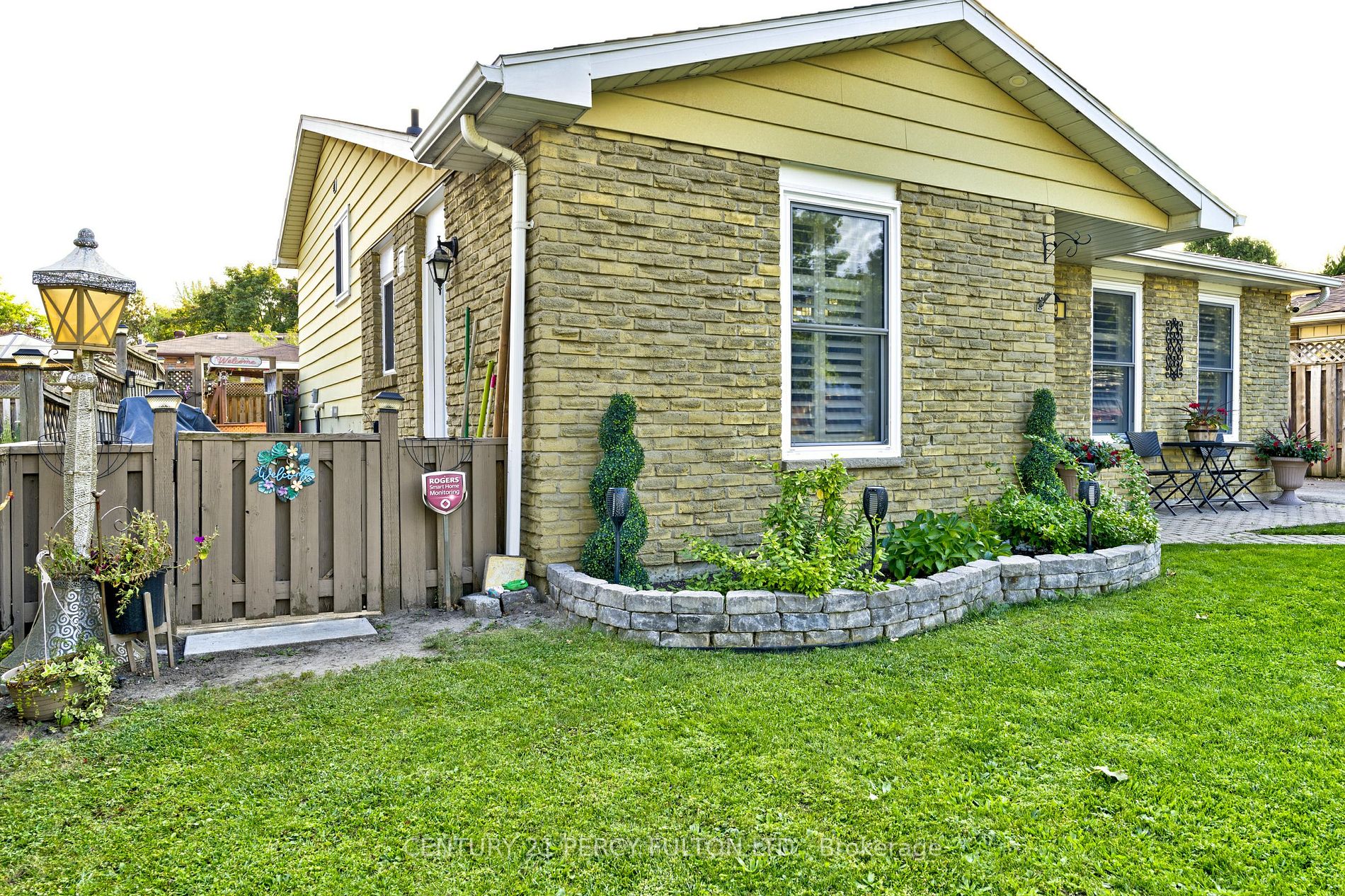 49 Rutherford Rd N