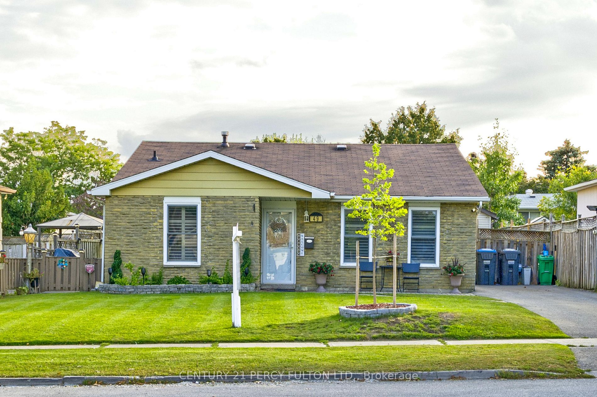 49 Rutherford Rd N