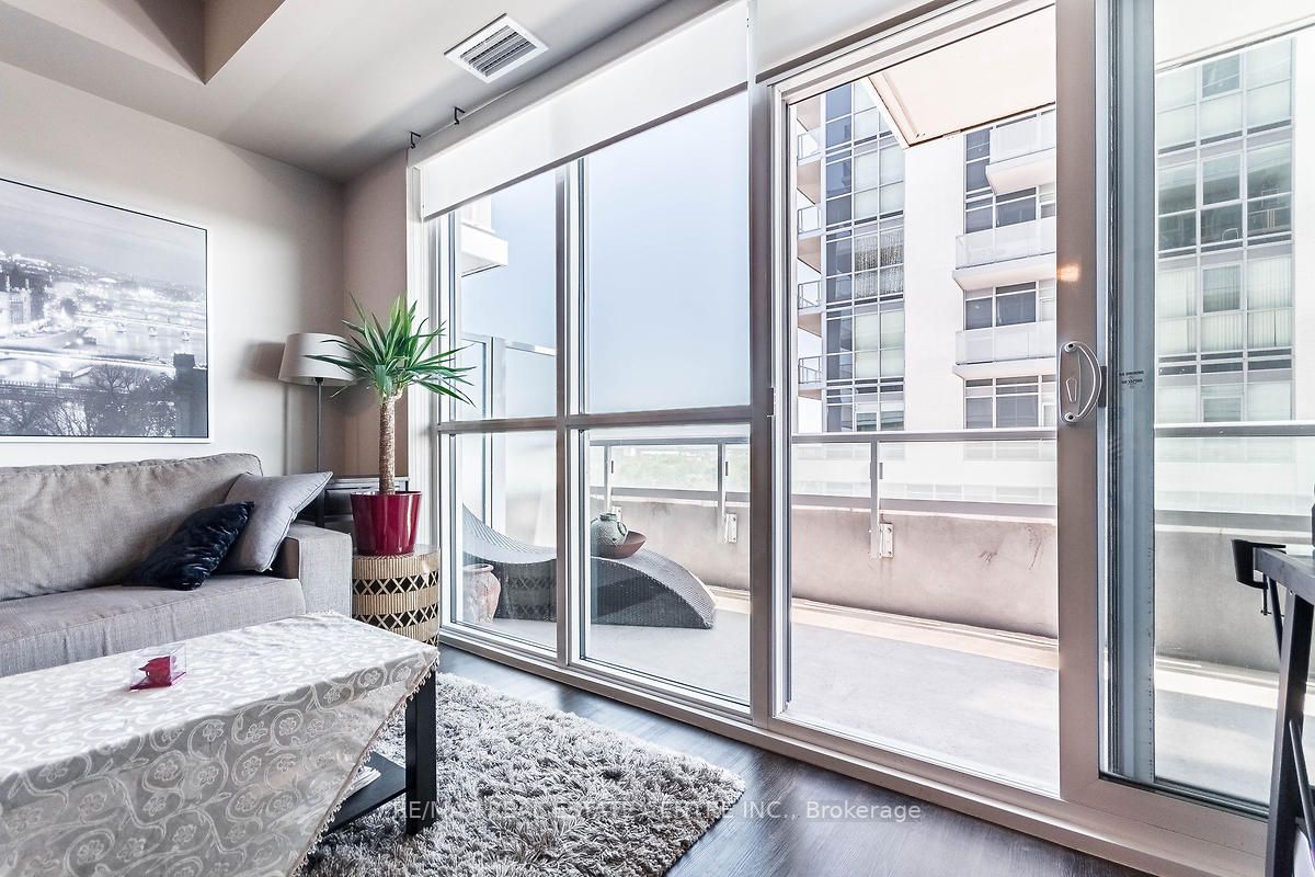 2087 Fairview Street, #1210