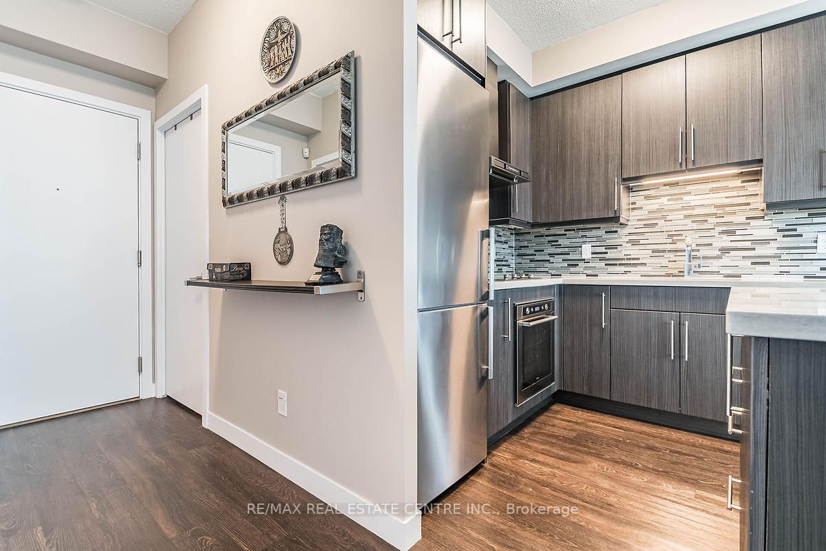 2087 Fairview Street, #1210