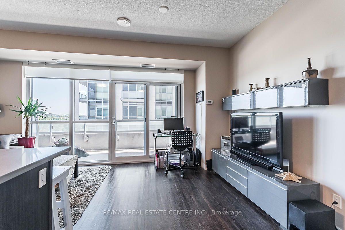 2087 Fairview Street, #1210