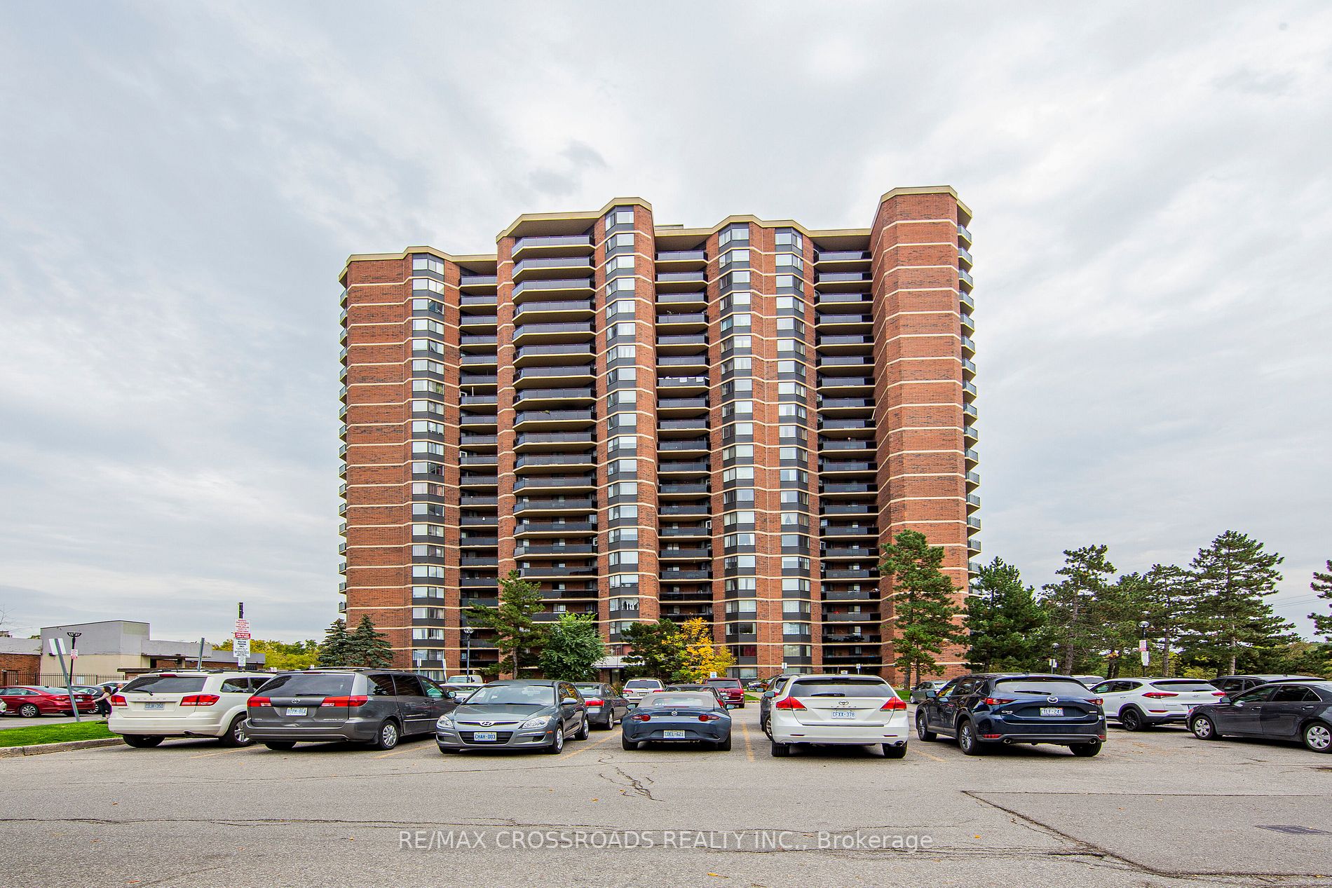 Listing W7002352 - Large Photo # 1