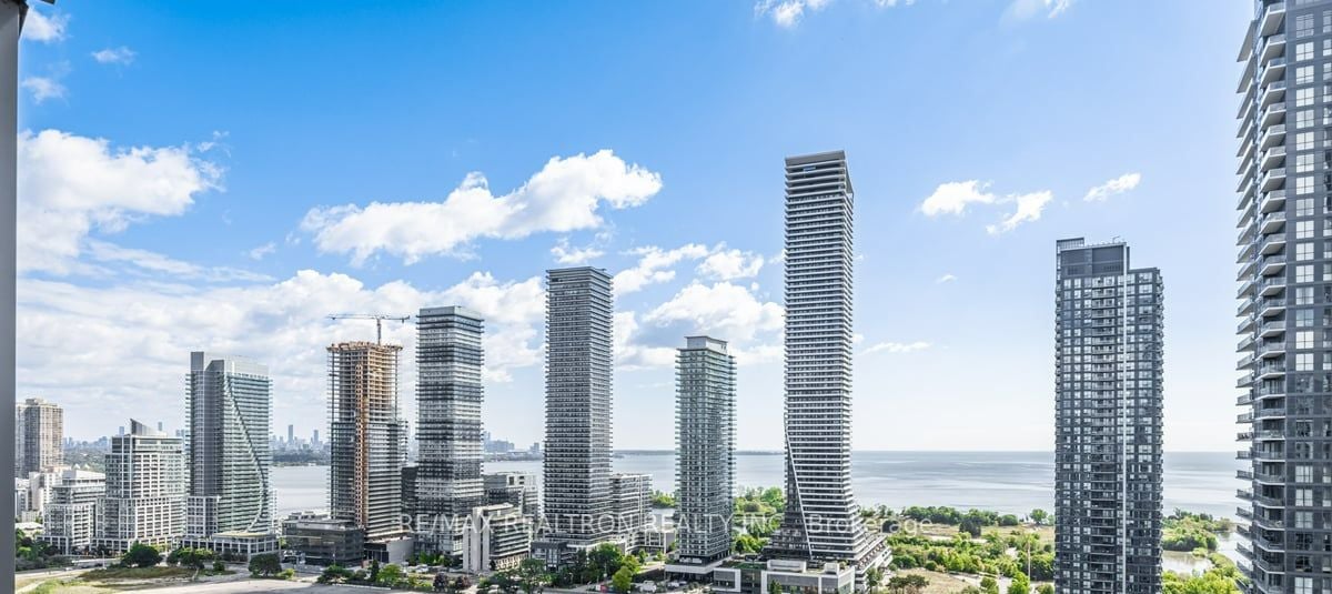 90 Park Lawn Rd, #2805