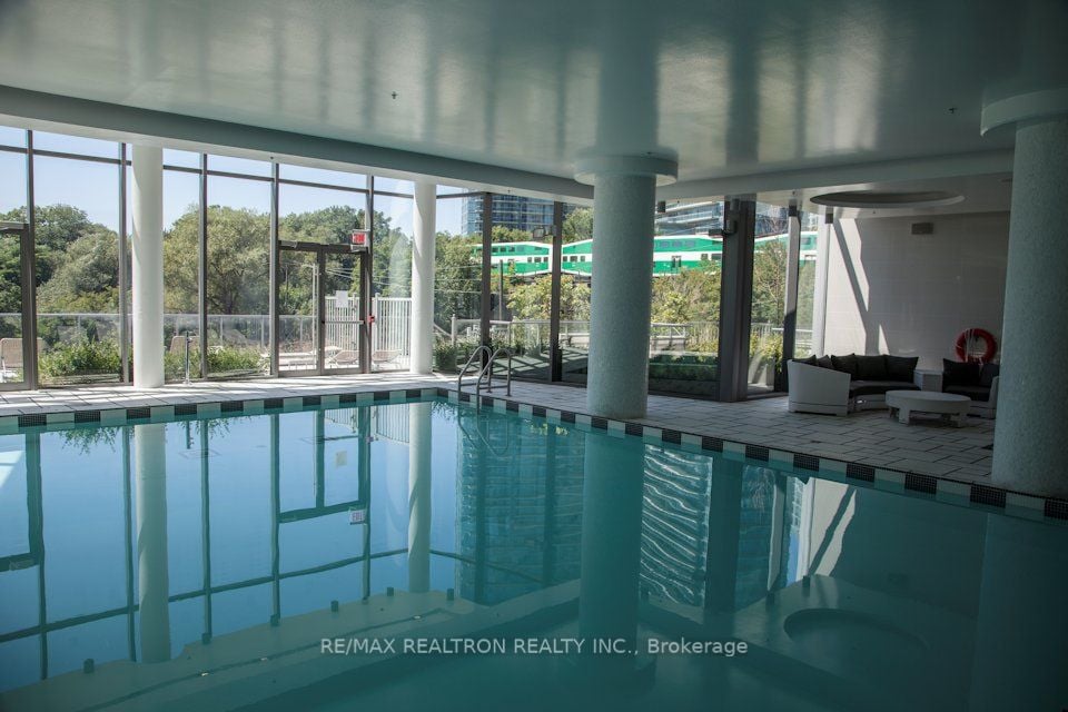 90 Park Lawn Rd, #2805