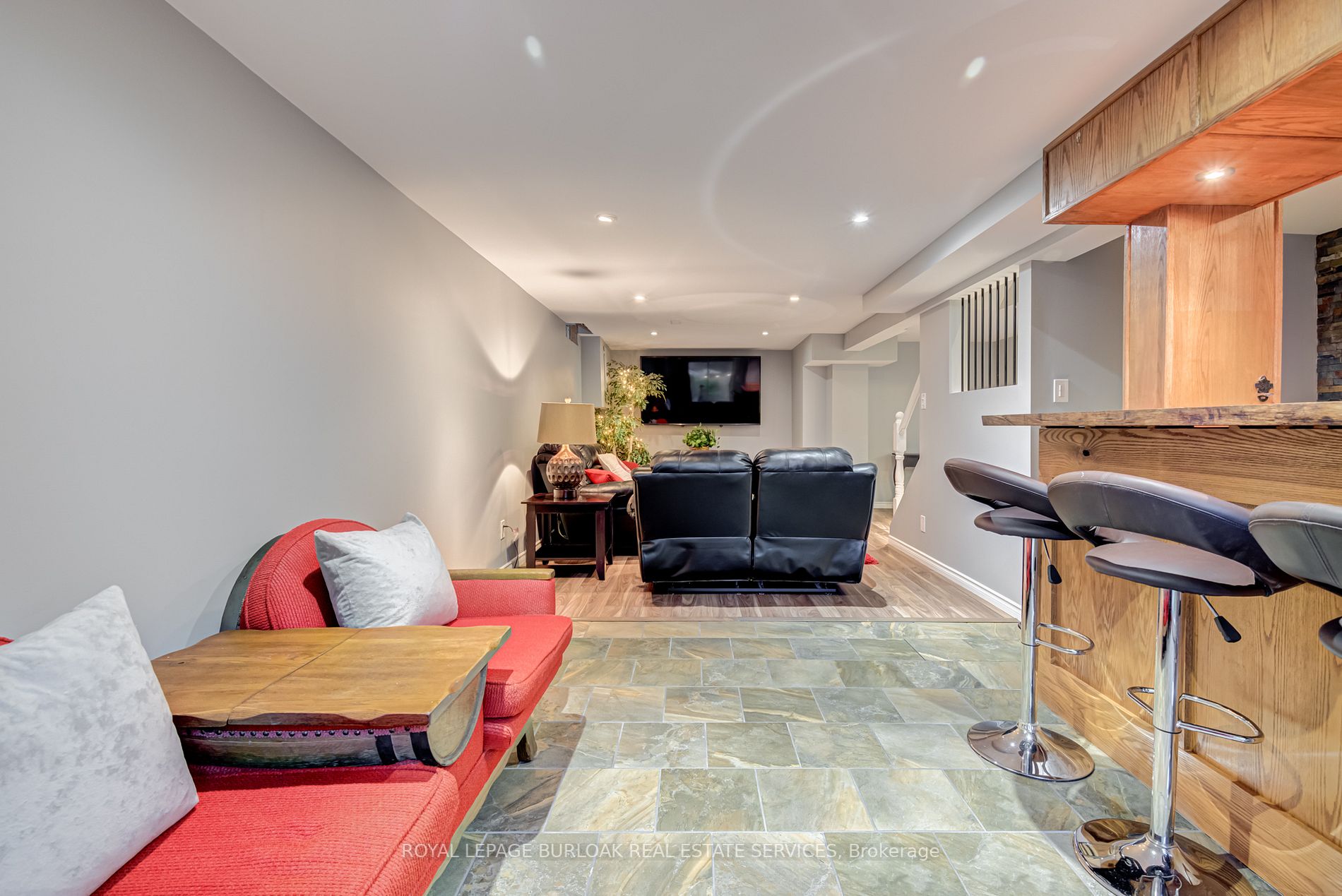 3148 Pinemeadow Drive