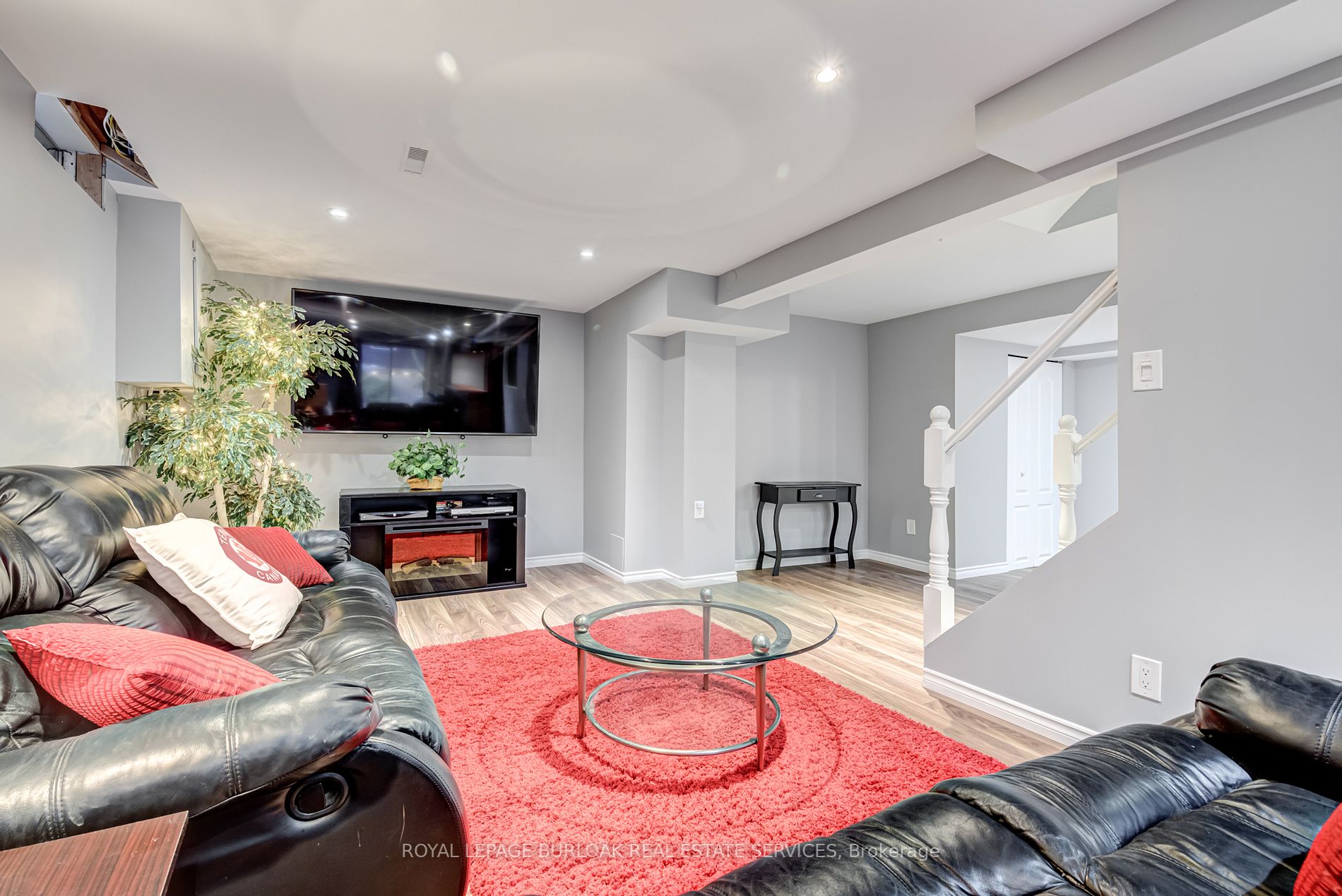 3148 Pinemeadow Drive