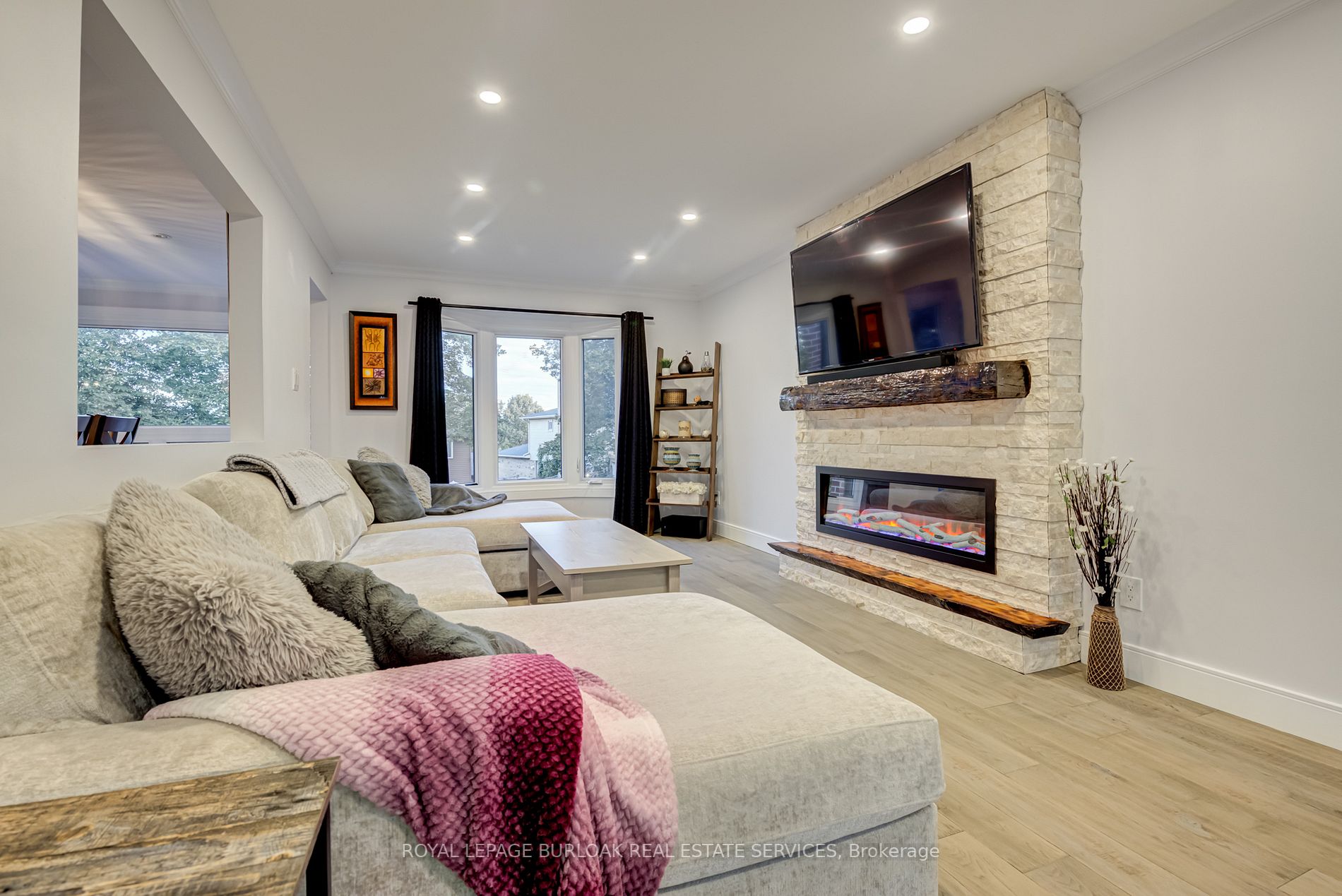 3148 Pinemeadow Drive