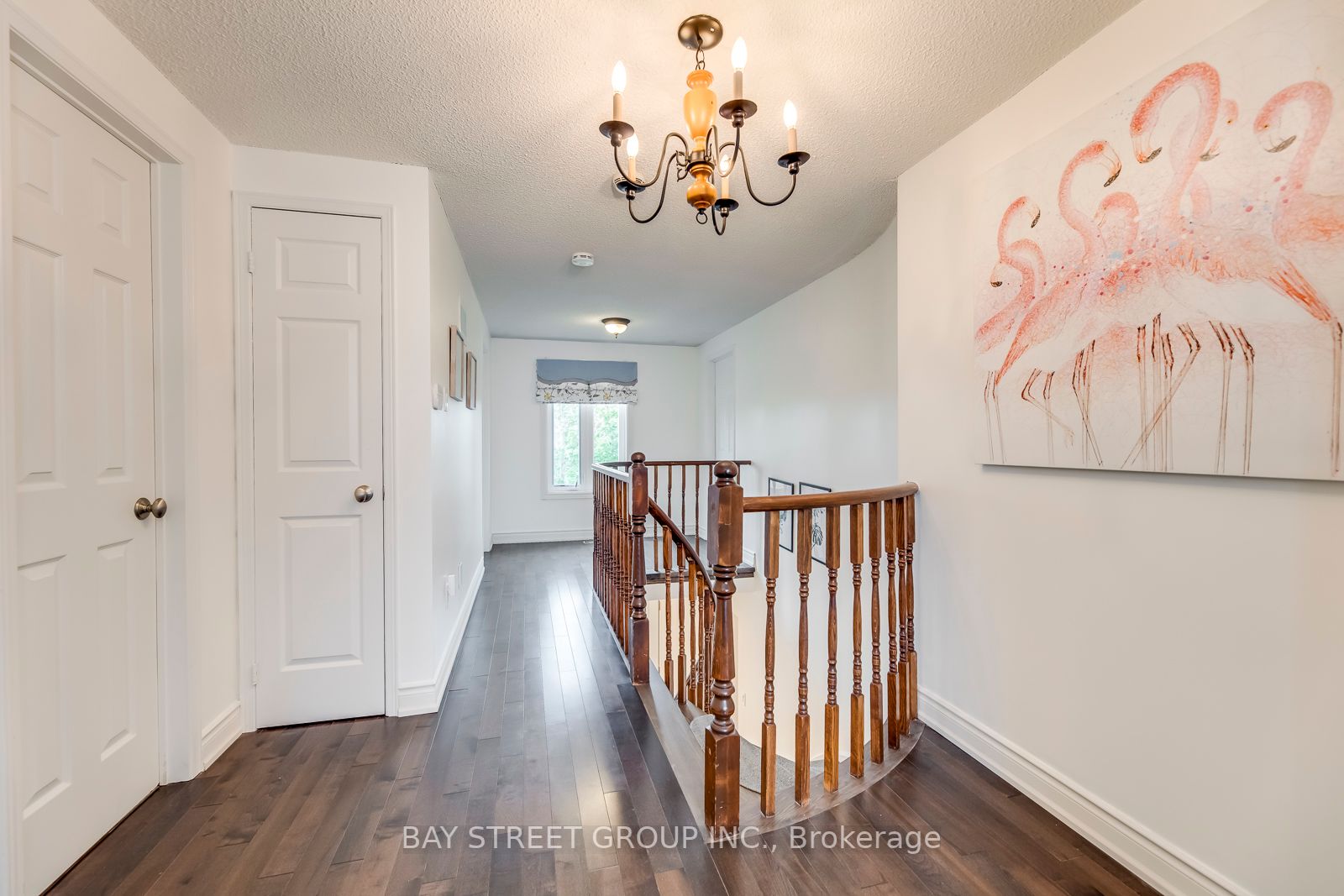 1469 Reeves Gate