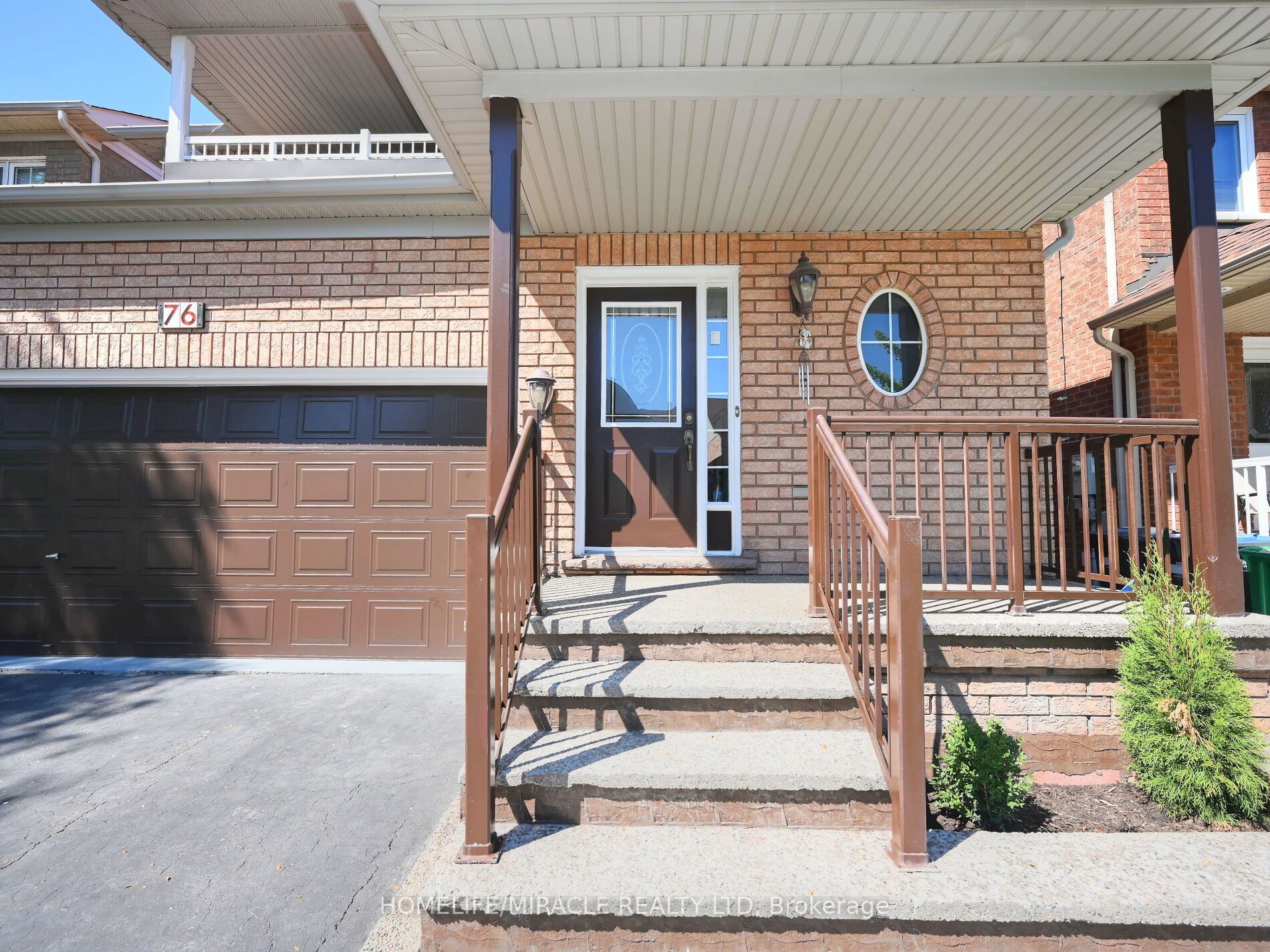 76 Pauline Cres