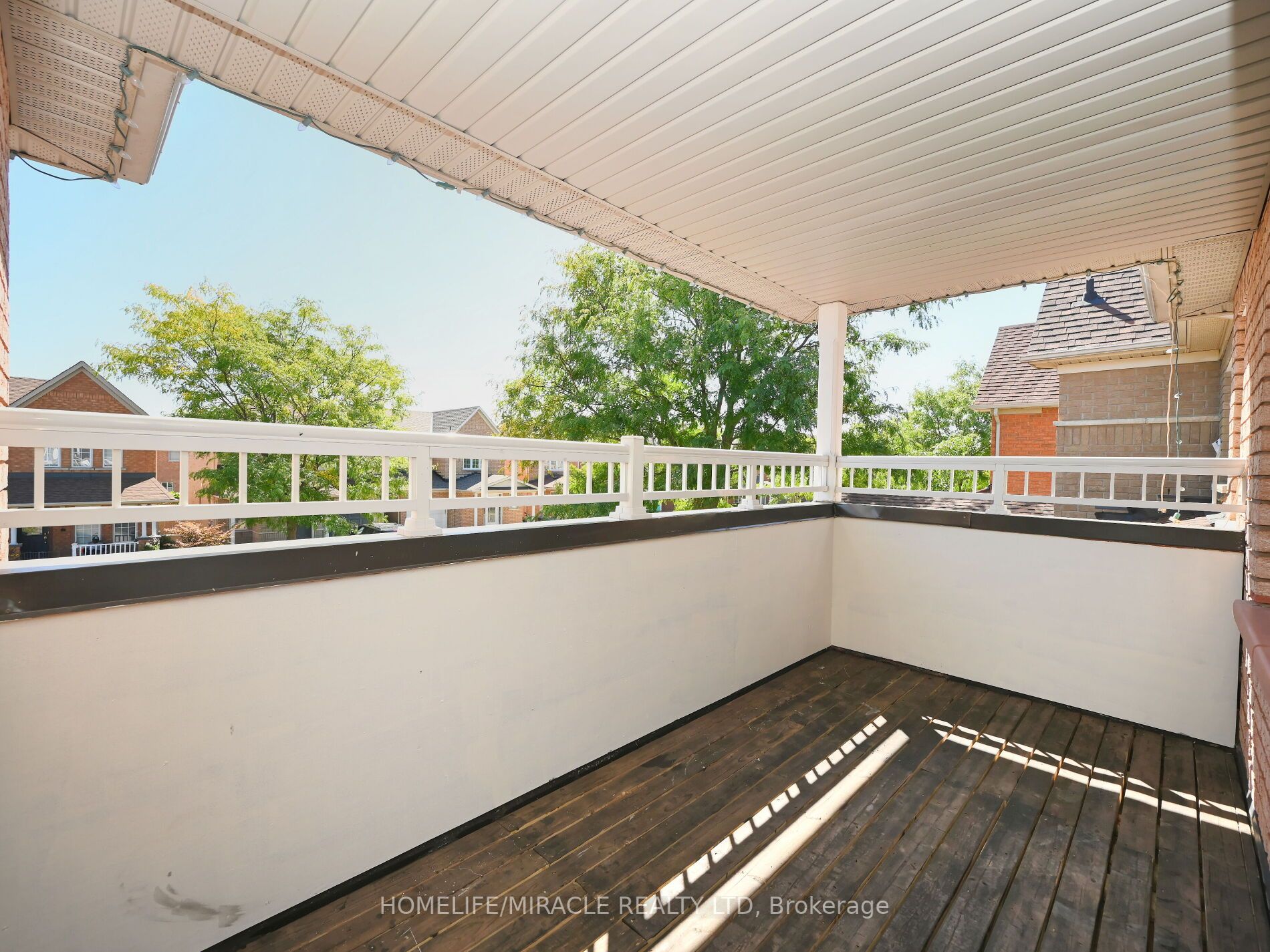 76 Pauline Cres