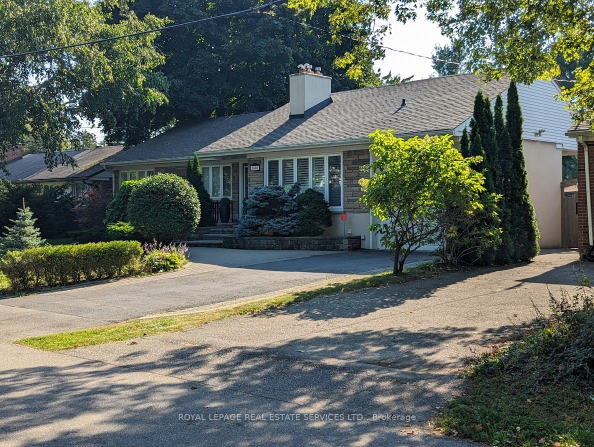 1602 Lincolnshire Blvd