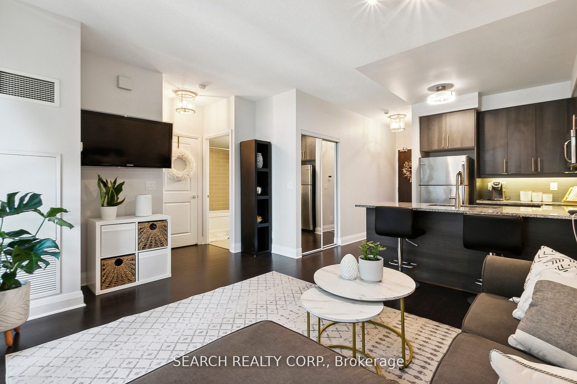 1185 The Queensway, #427