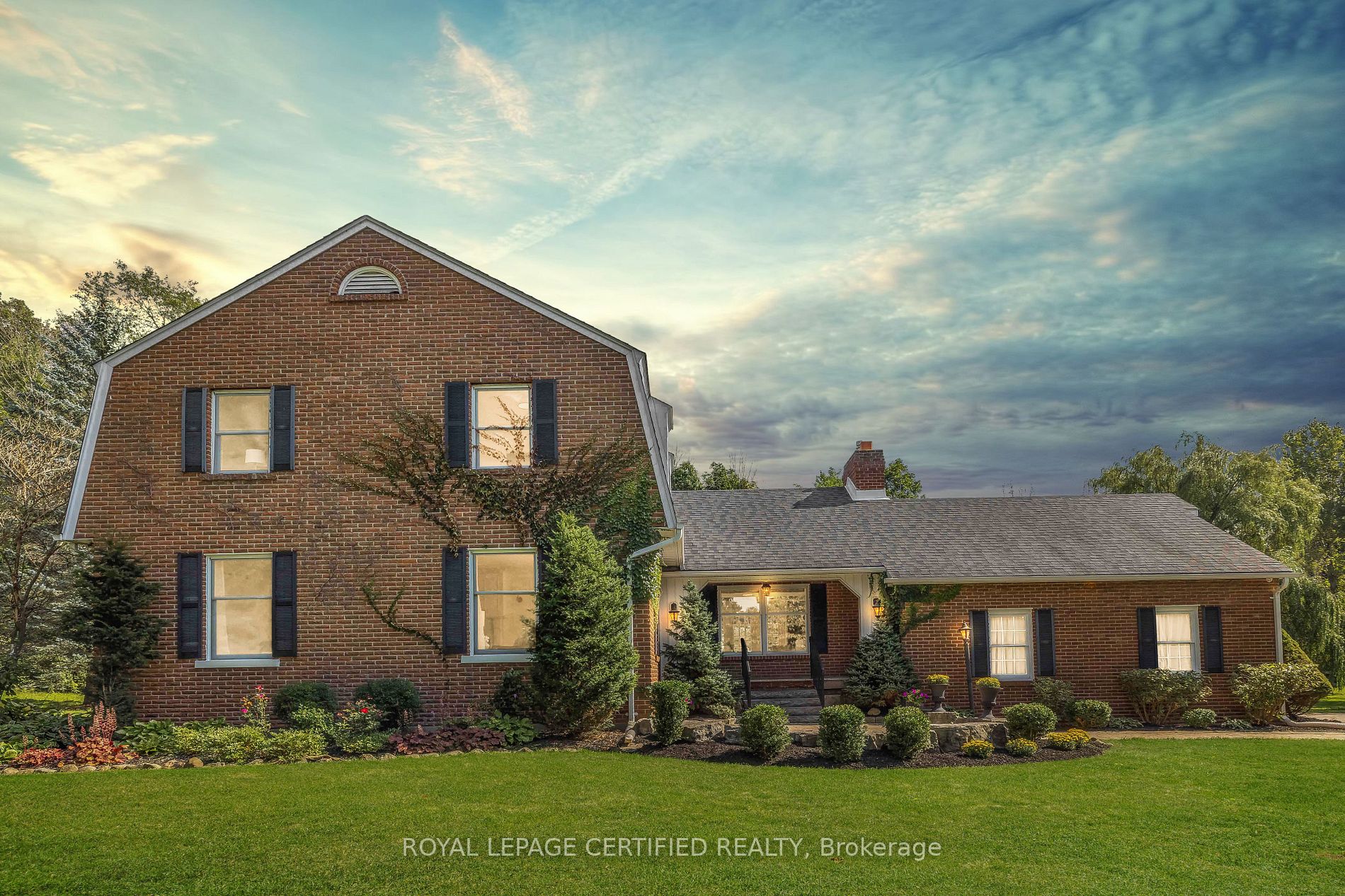 11 Woodland Crt