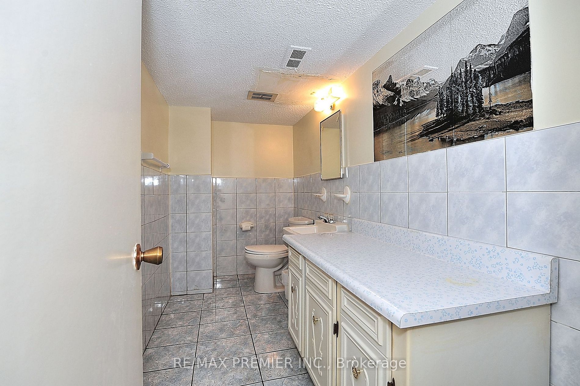Listing W7002610 - Large Photo # 15