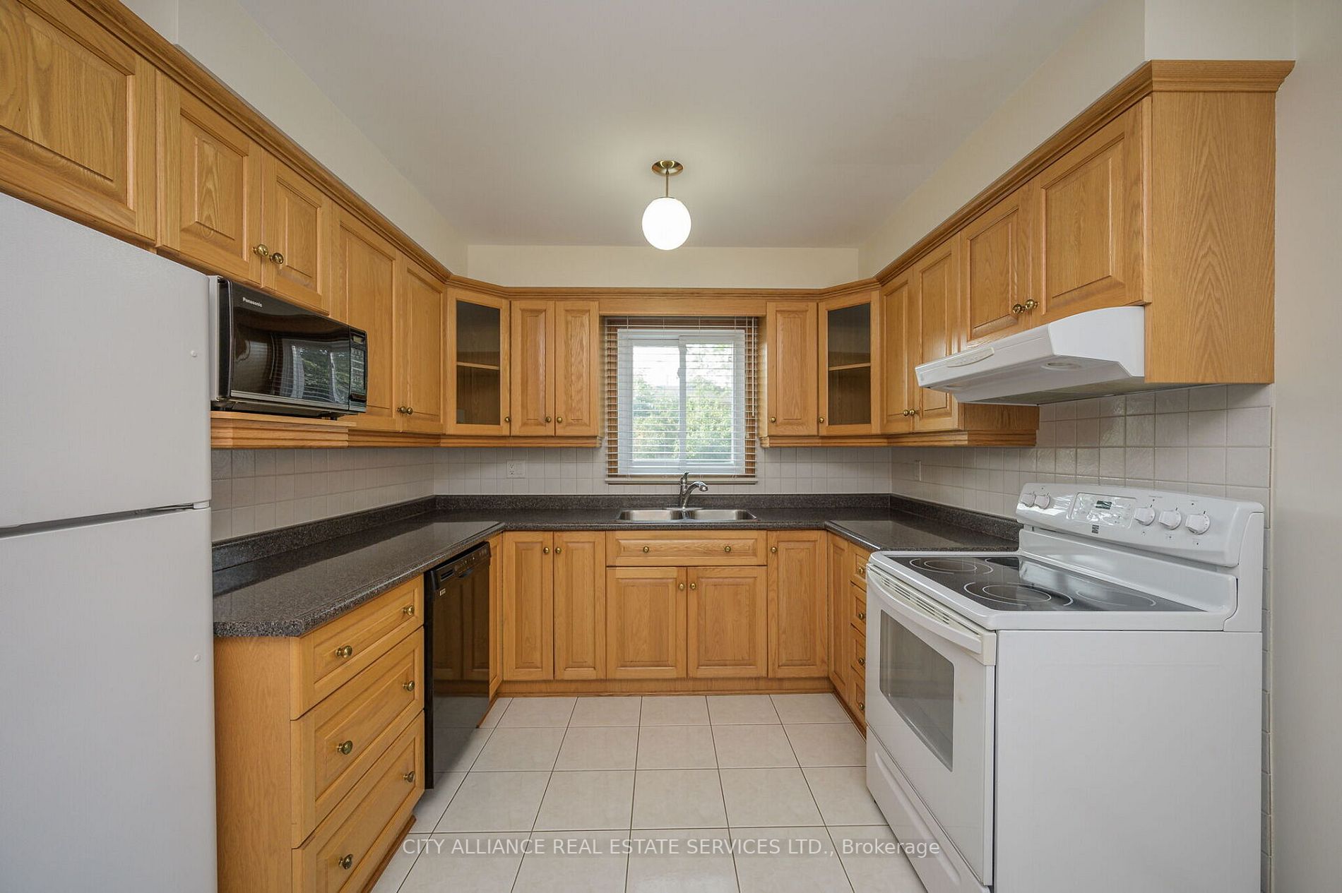 1130 Manor Road