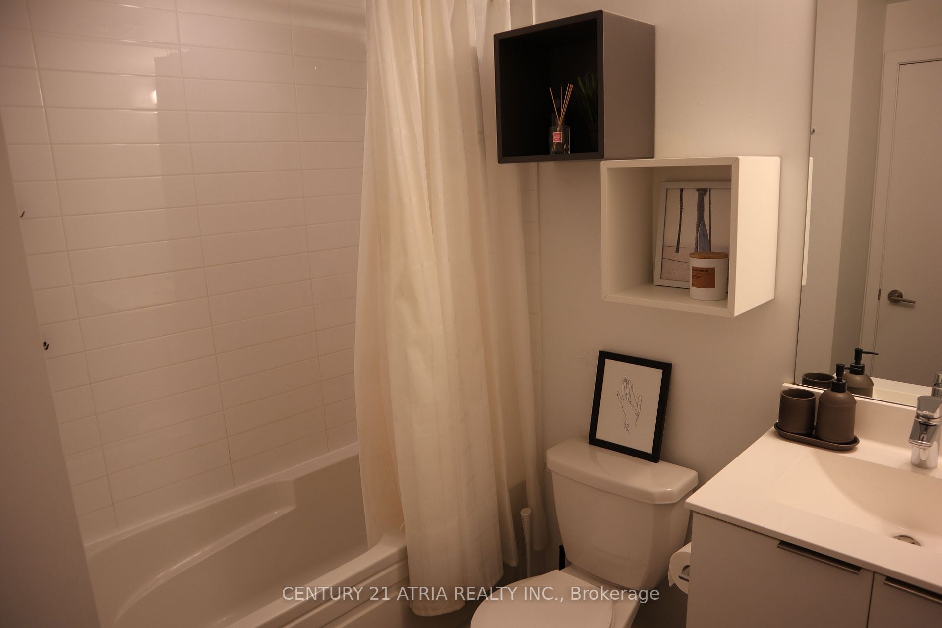 30 shore breeze Drive, #3513