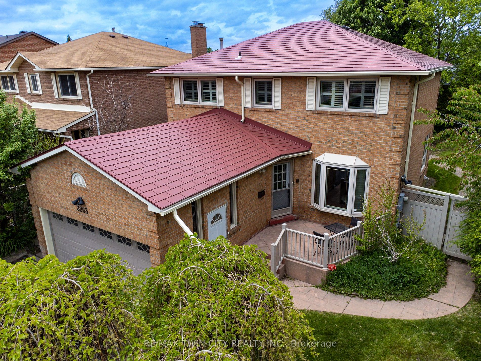3263 Galbraith Dr