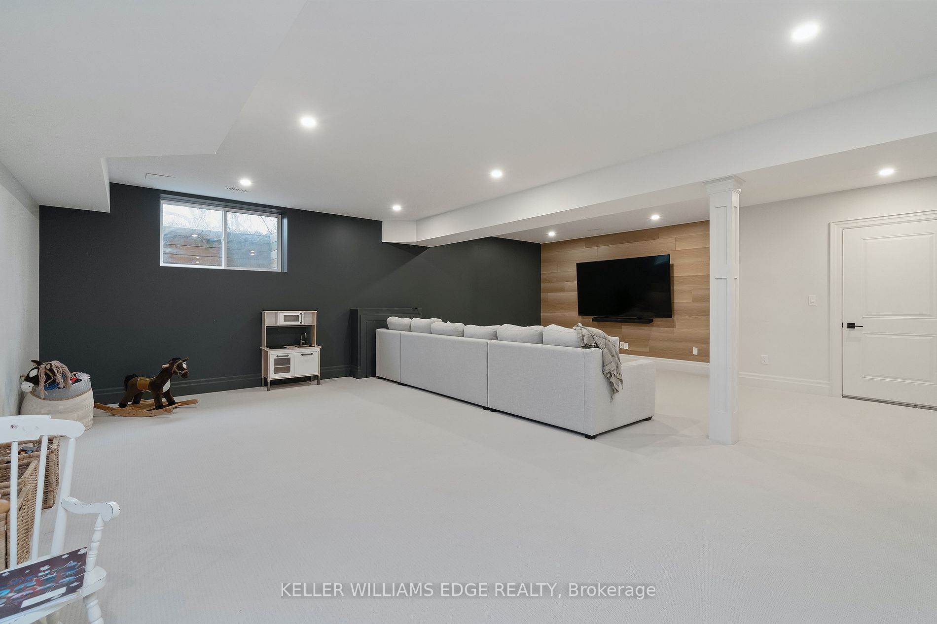 288 Sumach Drive