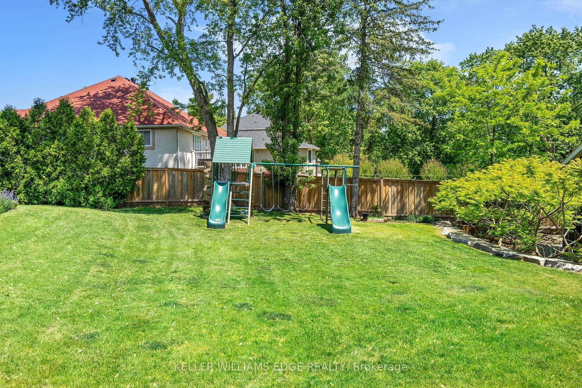 288 Sumach Dr