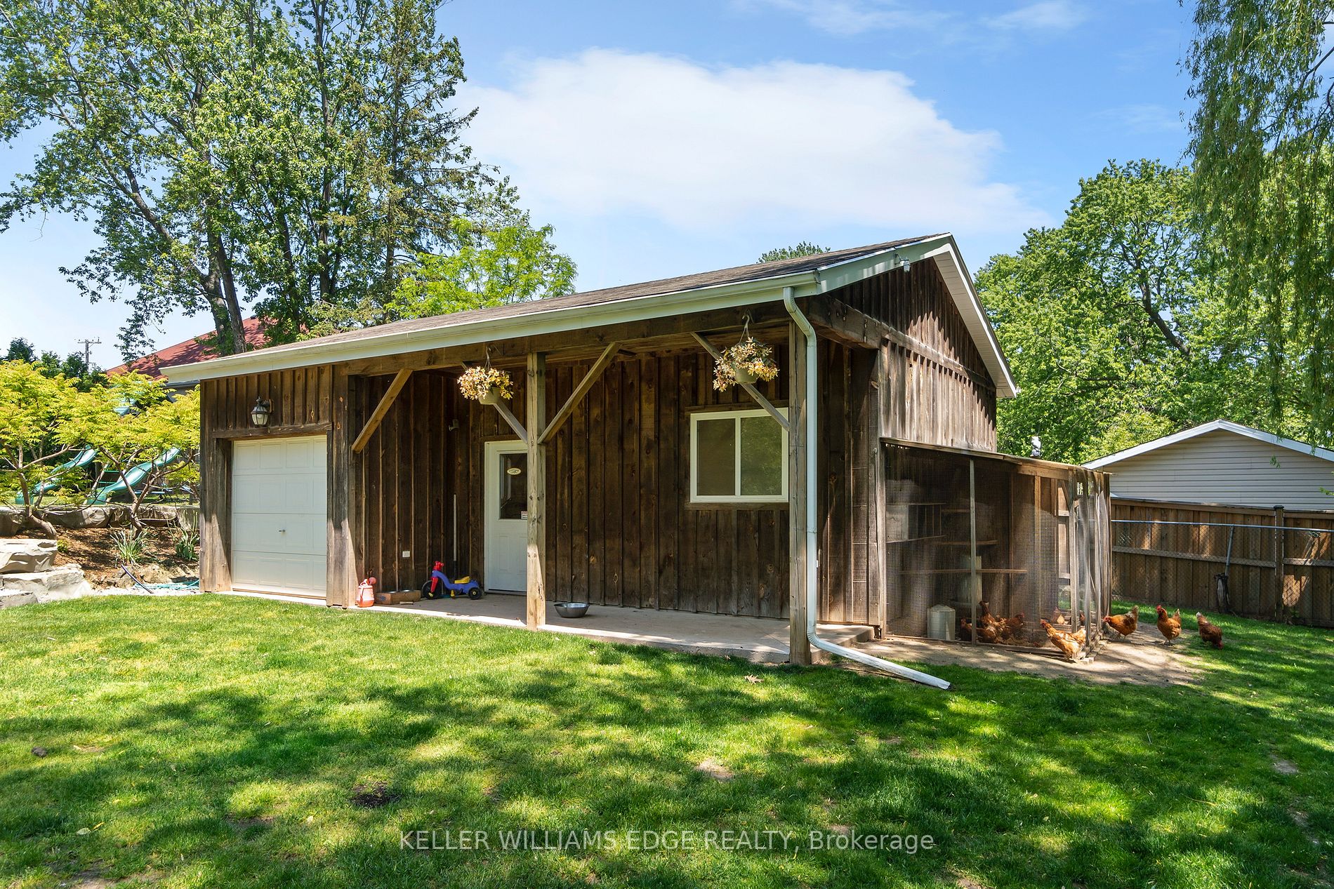 288 Sumach Dr