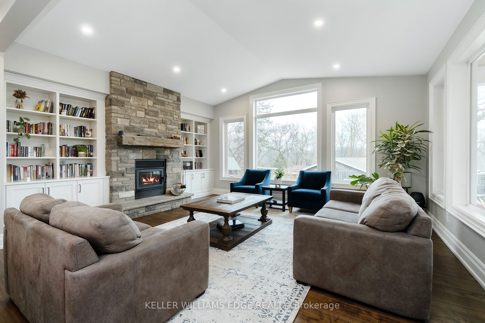 288 Sumach Dr