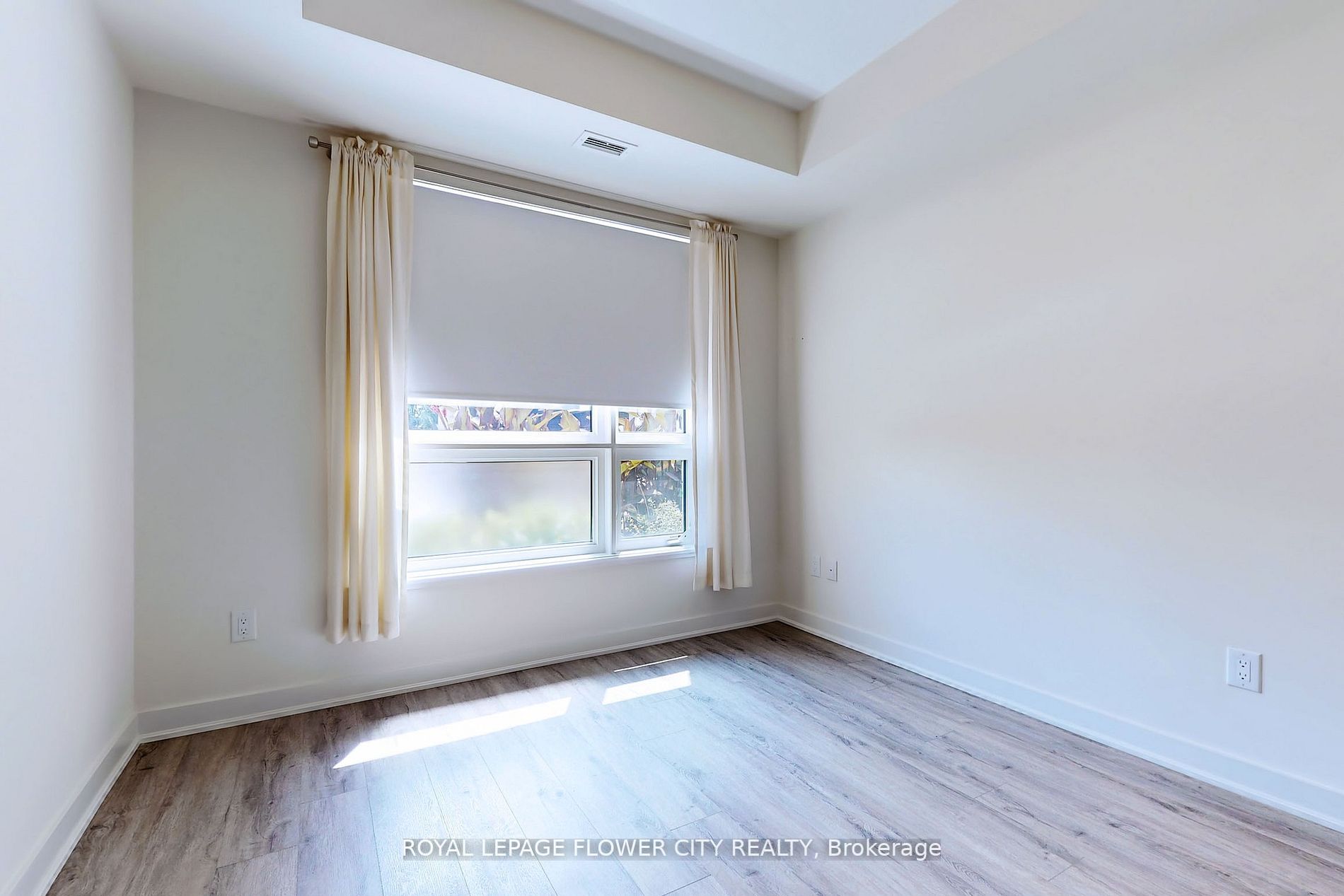 320 Plains Rd, #106