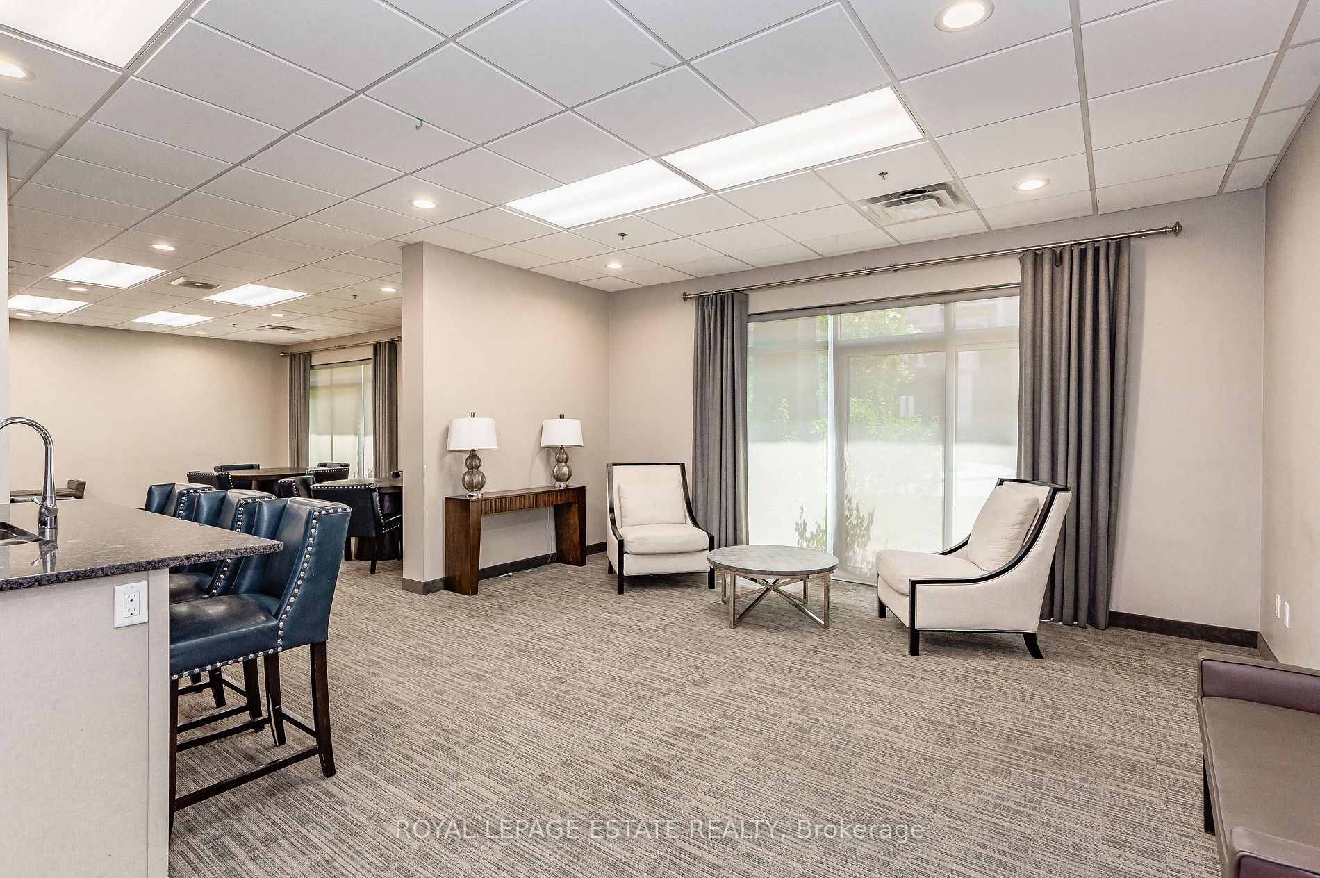 2486 Old Bronte Road, #422