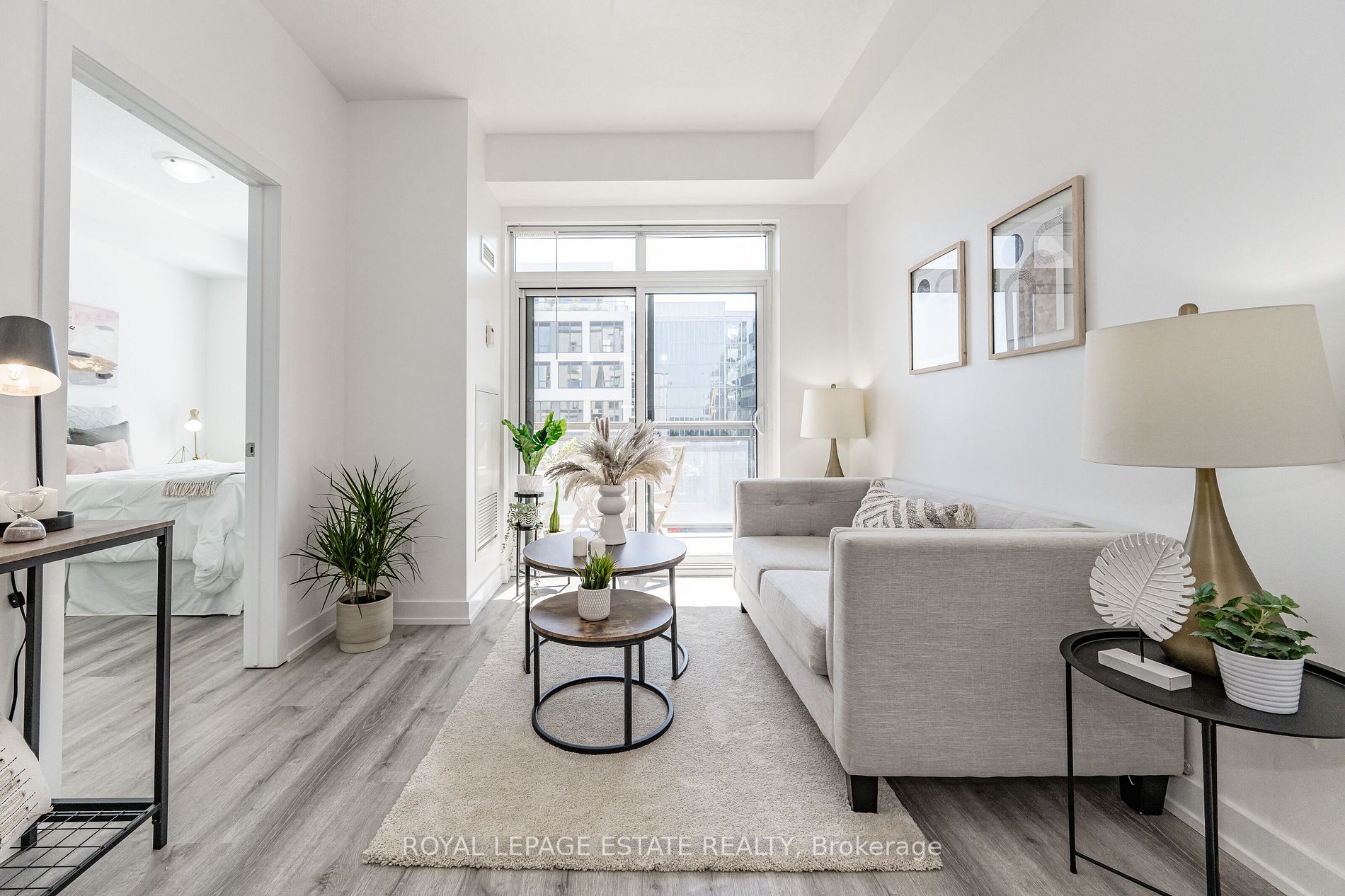 2486 Old Bronte Road, #422