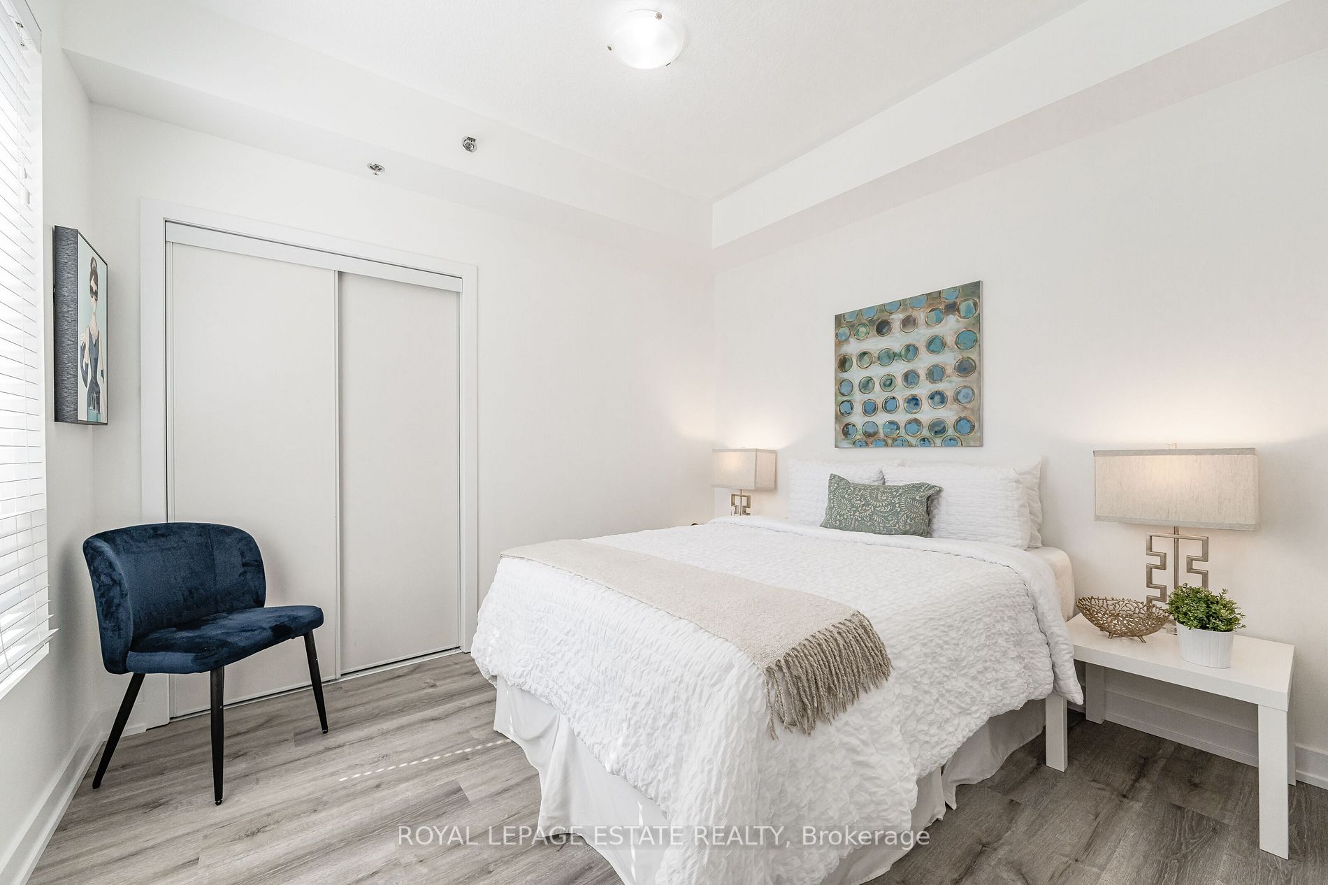 2486 Old Bronte Road, #422