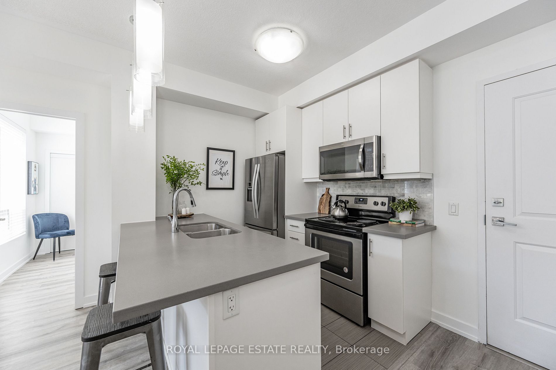 2486 Old Bronte Road, #422