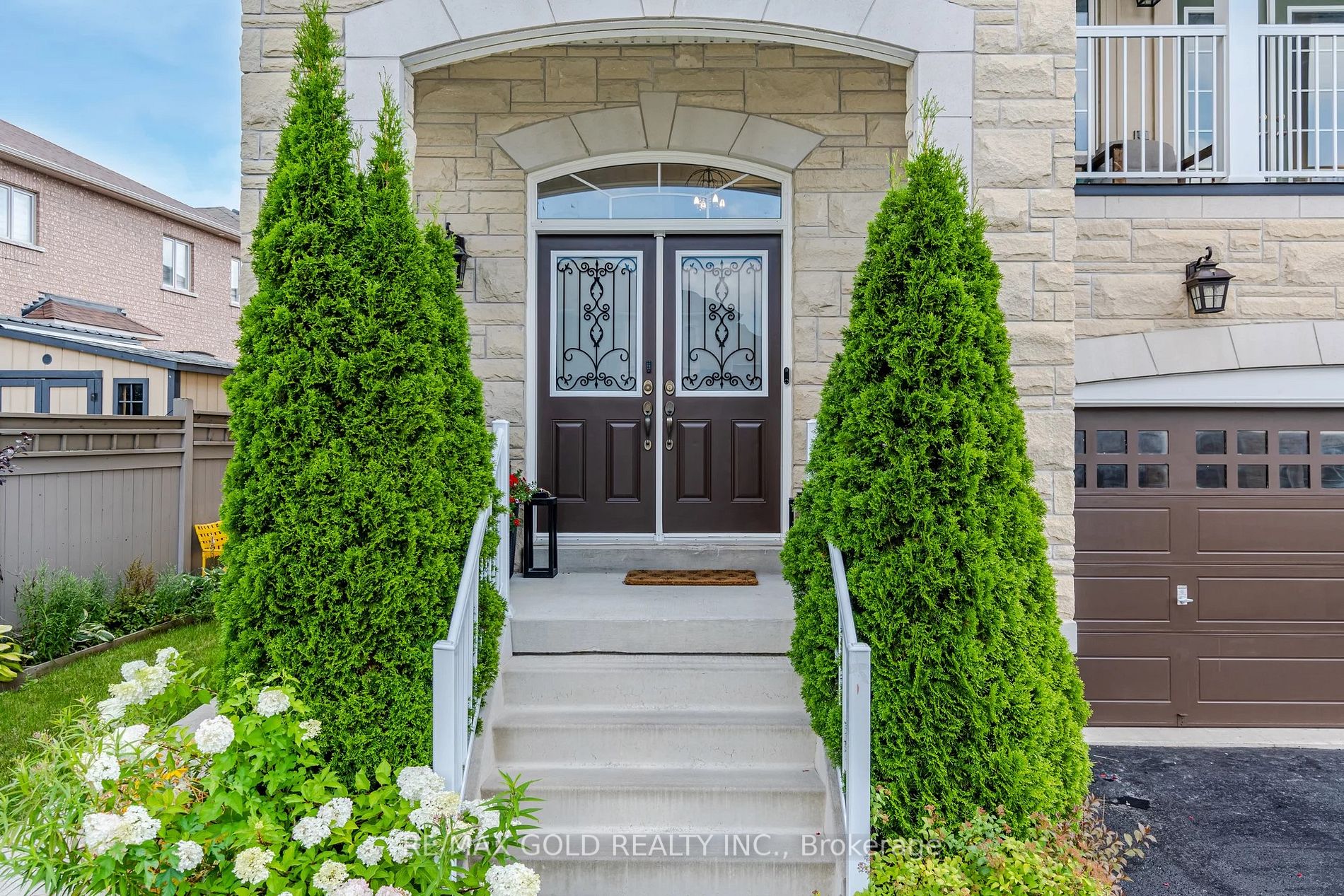 19 Lockport Cres