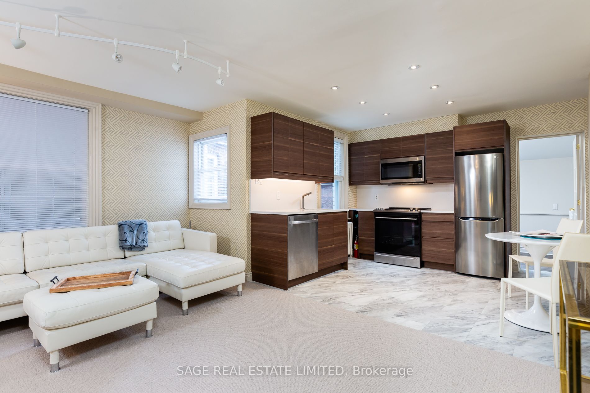 583 Indian Rd, #2