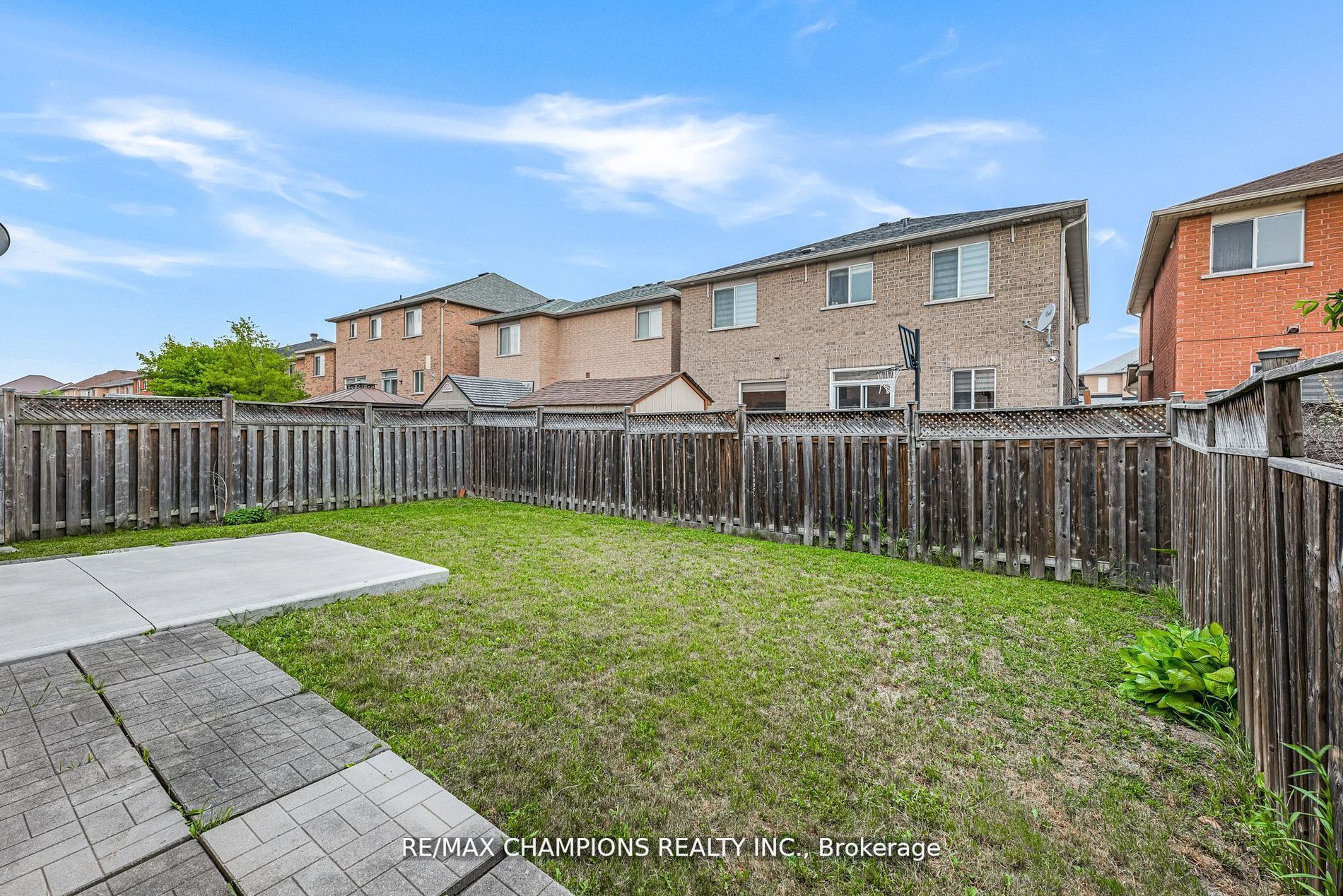 11 Cape Dorset Cres
