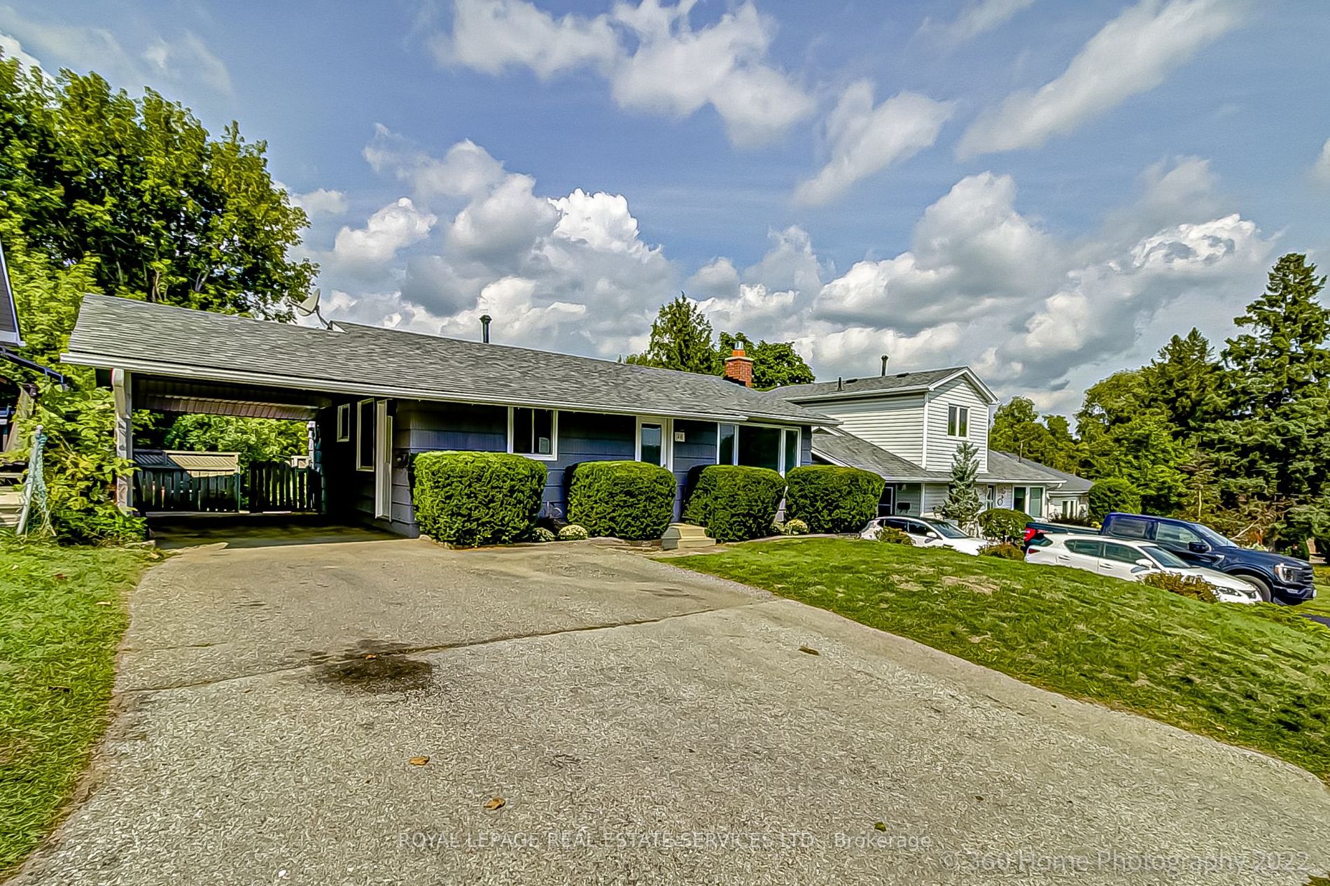 40 Ewing St