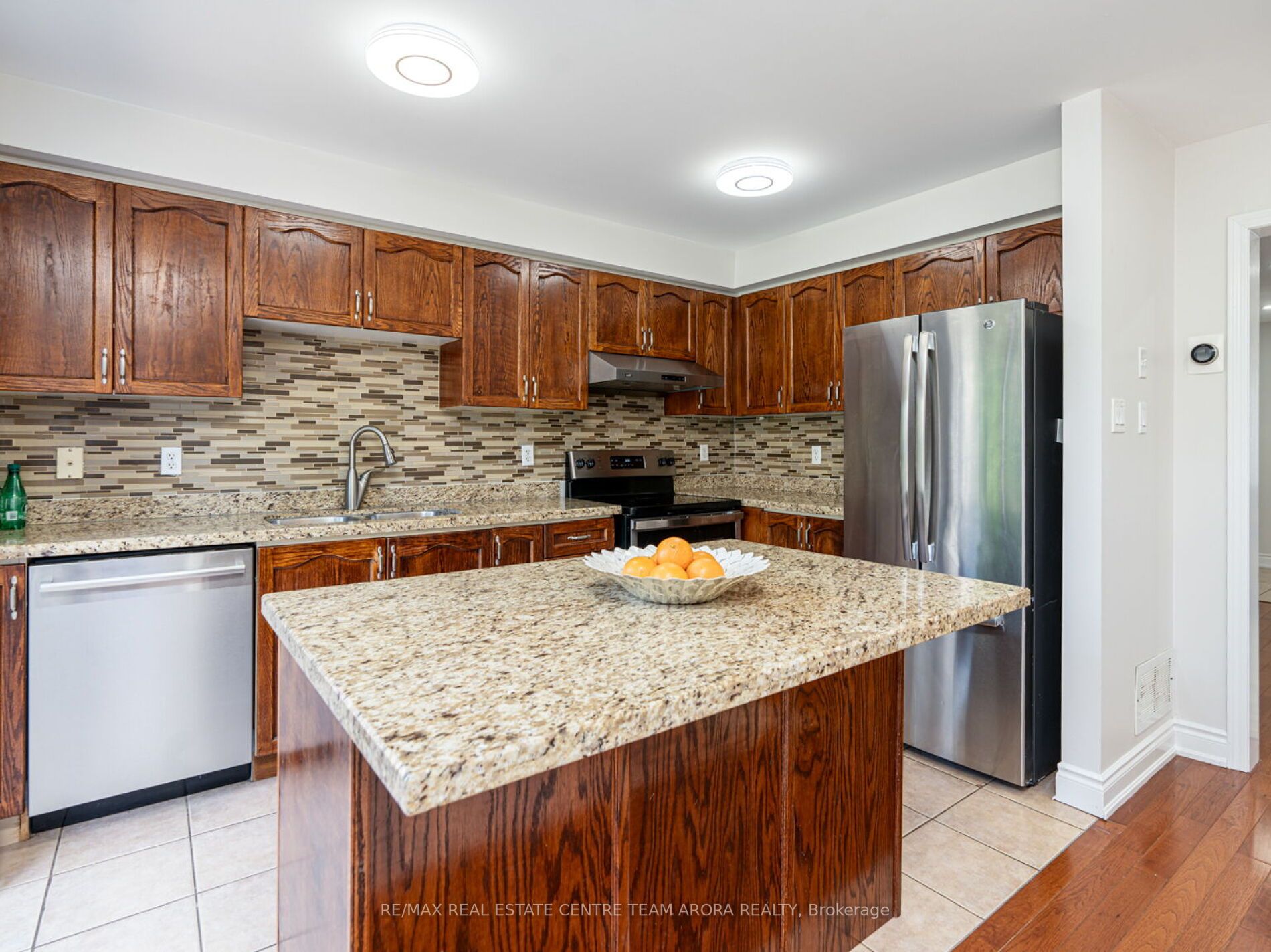 96 Summerdale Cres