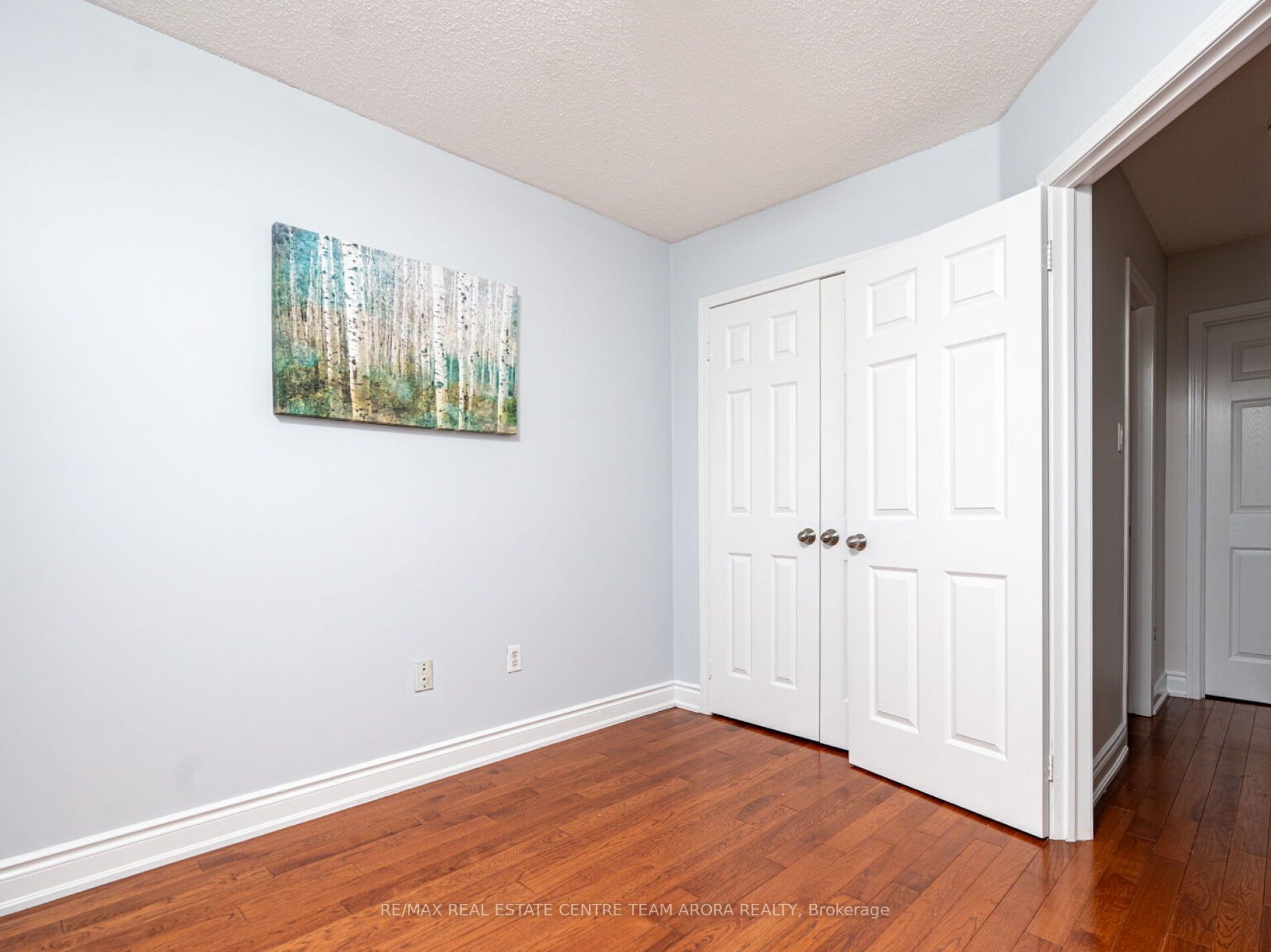 96 Summerdale Cres