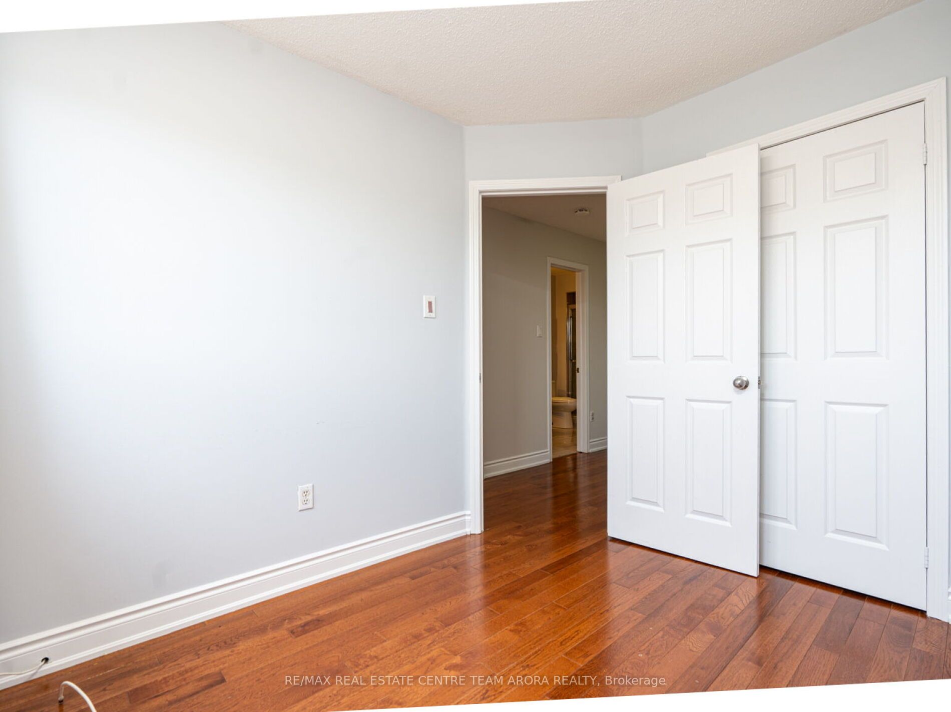 96 Summerdale Cres