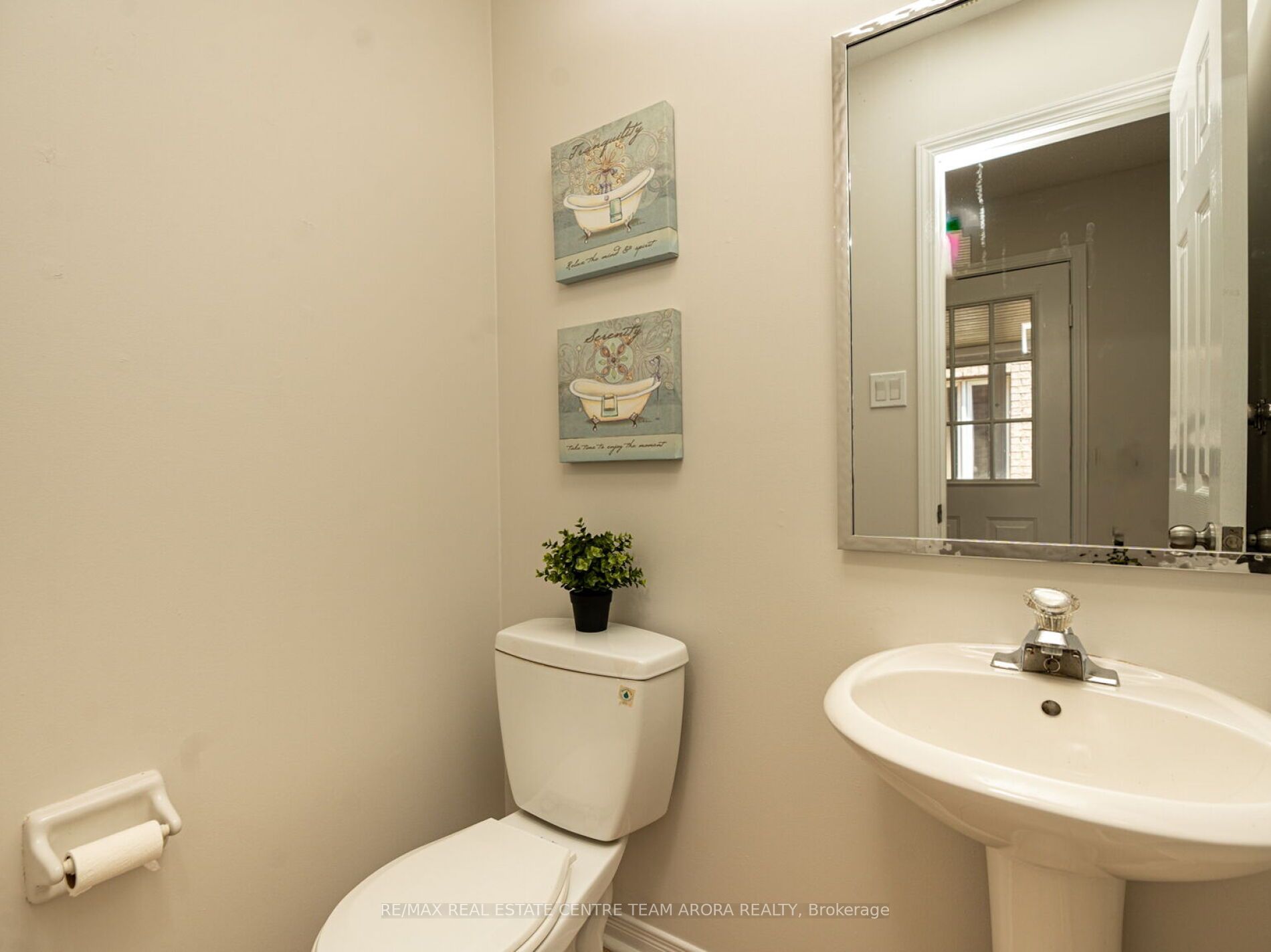 96 Summerdale Cres