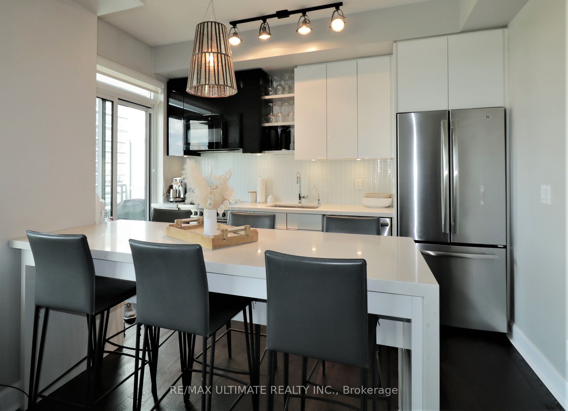 33 Shore Breeze Drive, #1008