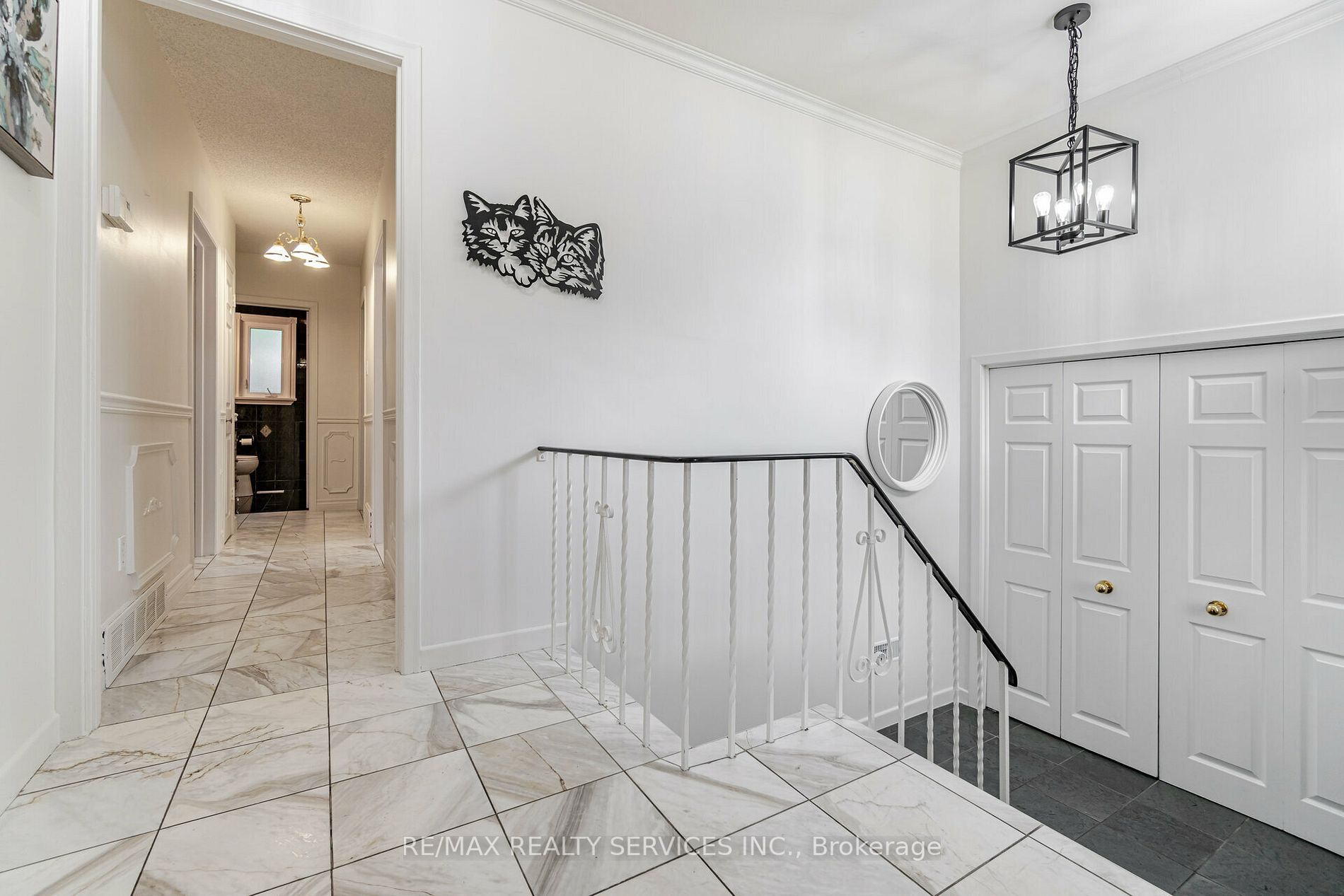 7 Bristol Avenue