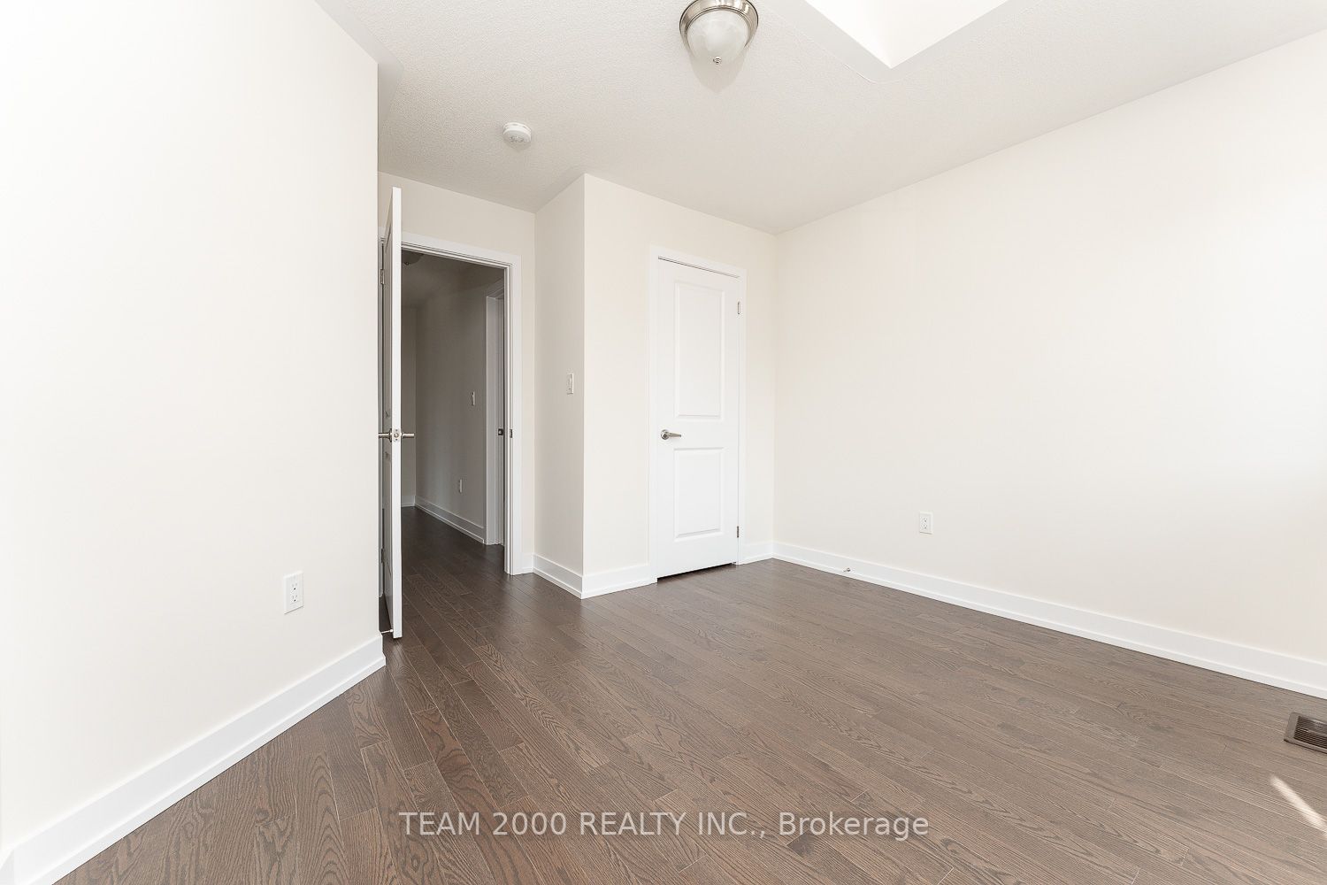 609 LeatherLeaf Landing
