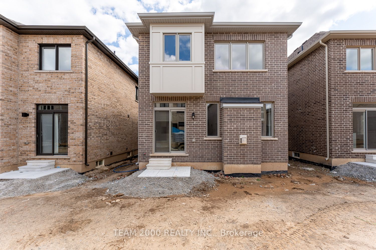 609 LeatherLeaf Landing