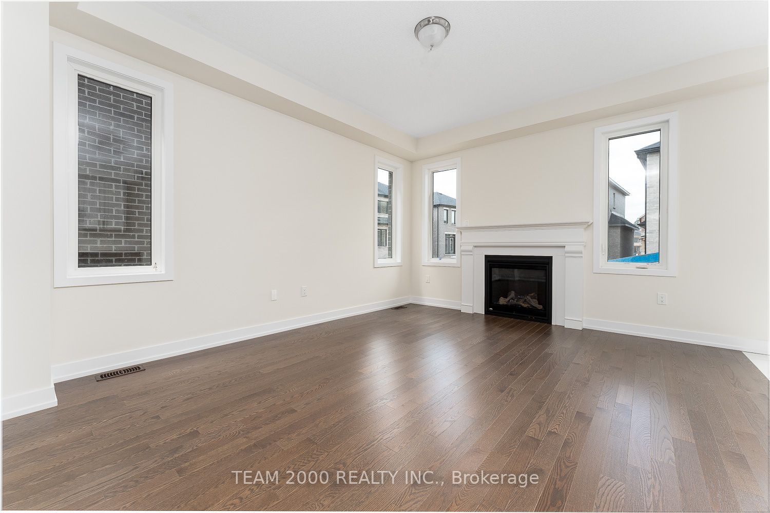 609 LeatherLeaf Landing