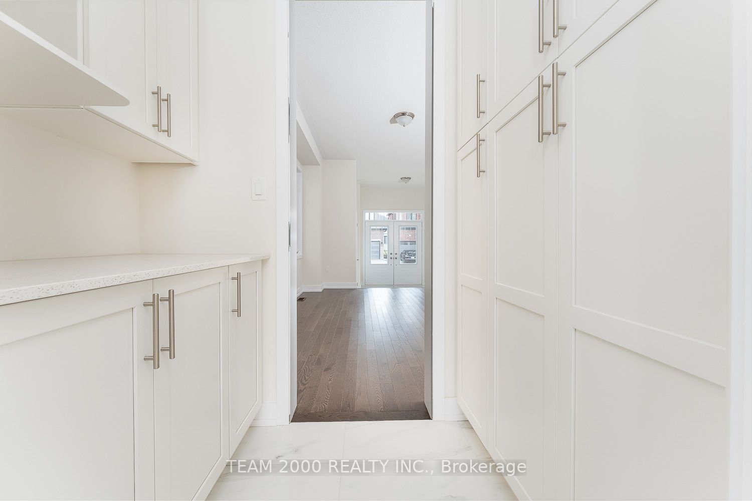 609 LeatherLeaf Landing