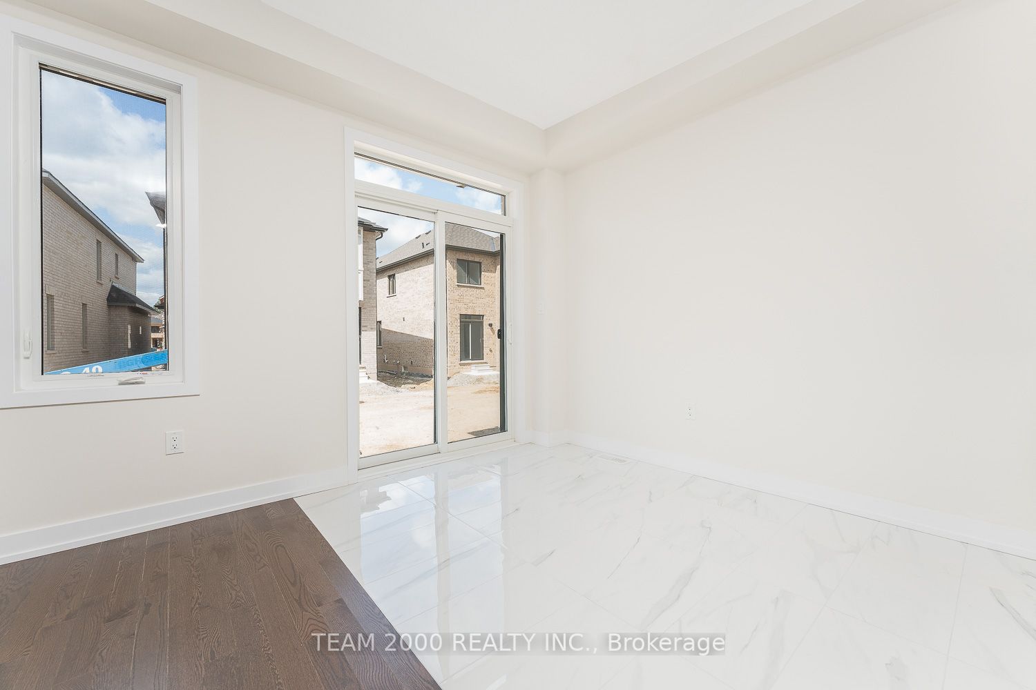 609 LeatherLeaf Landing